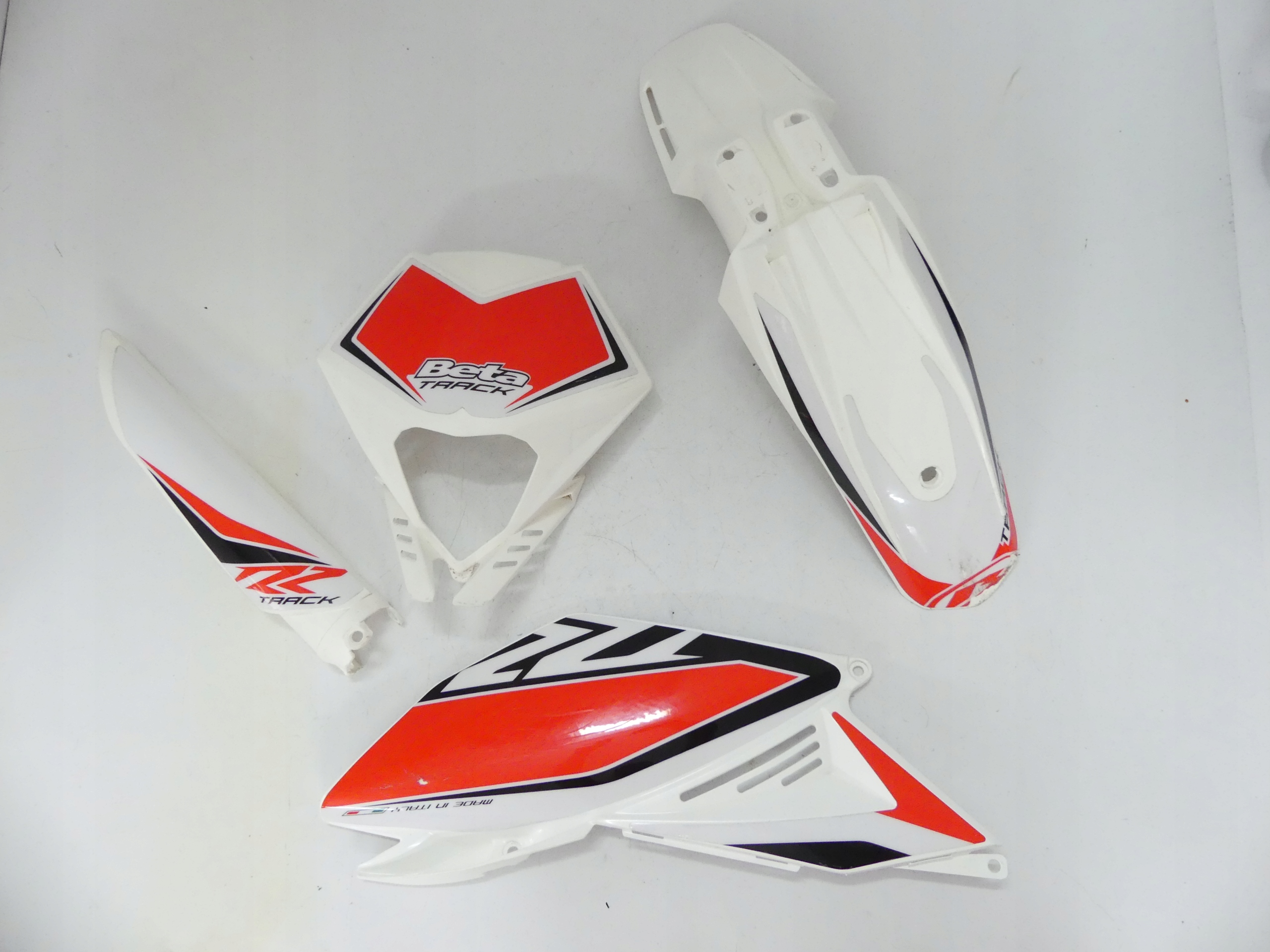 024435000 - . КРЫЛО ОБТЕКАТЕЛЬ КОЛЕСНАЯ АРКА BETA MOTARD TRACK