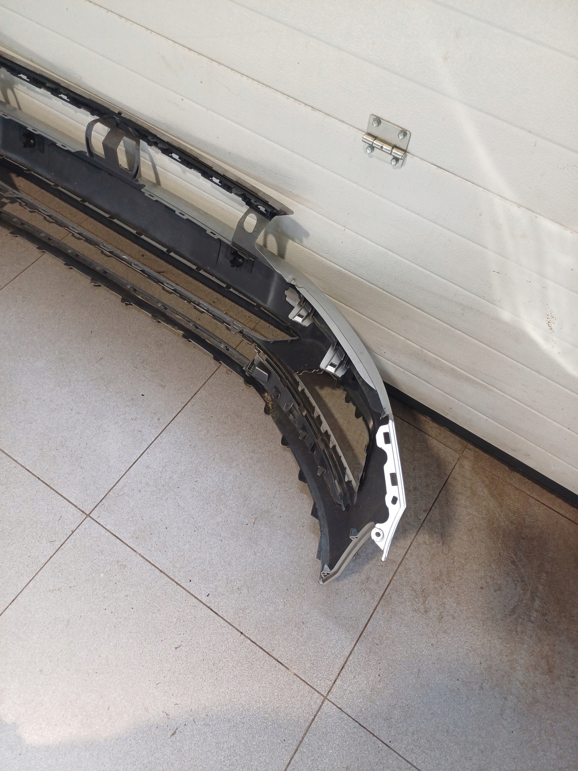 bumper front front VW POLO 6 VI 2G0 17R- 4 X PDC 2G0807221