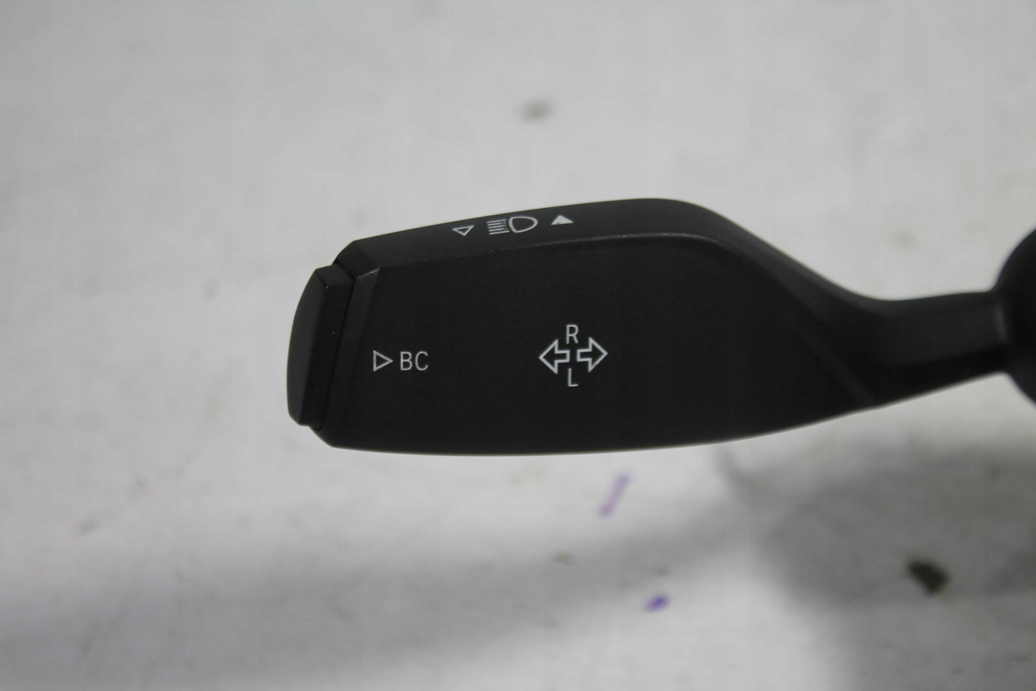 steering wheel levers and controls ring 7944079 BMW G30 G31 17