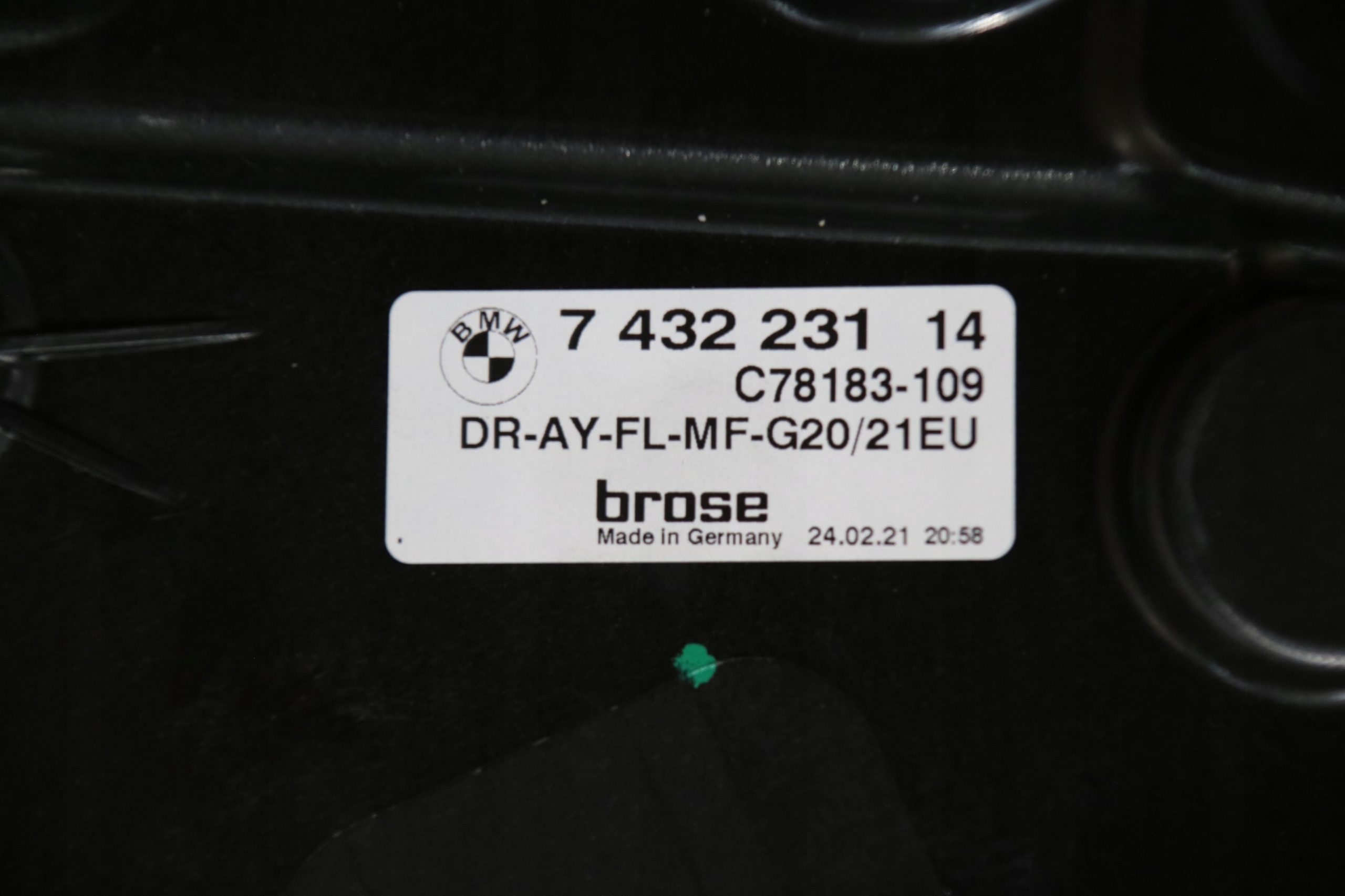 BMW G20 G21 window regulator mechanism left front 7432231