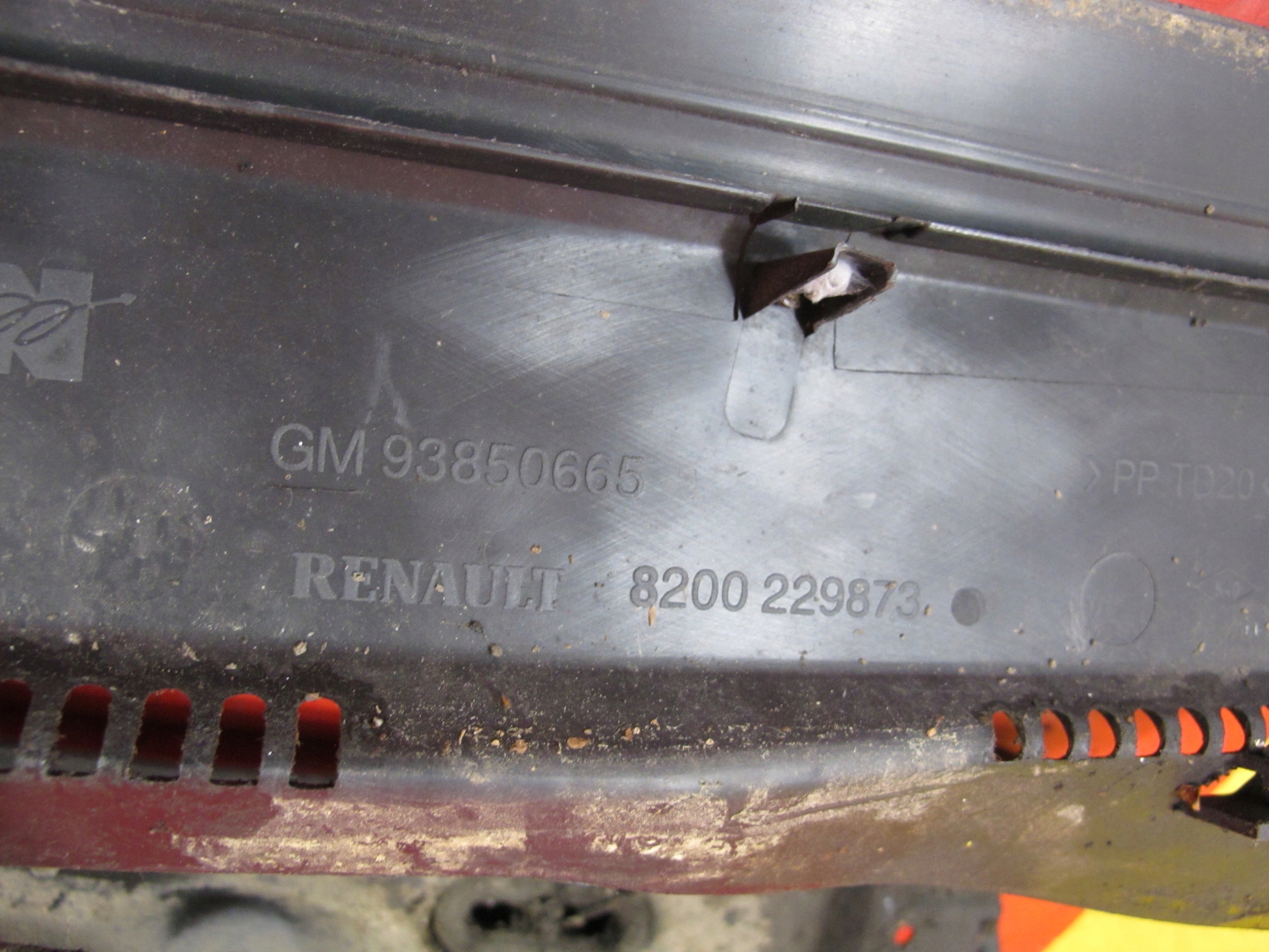 TRAFIC II VIVARO torpedo plastic metallic KPL