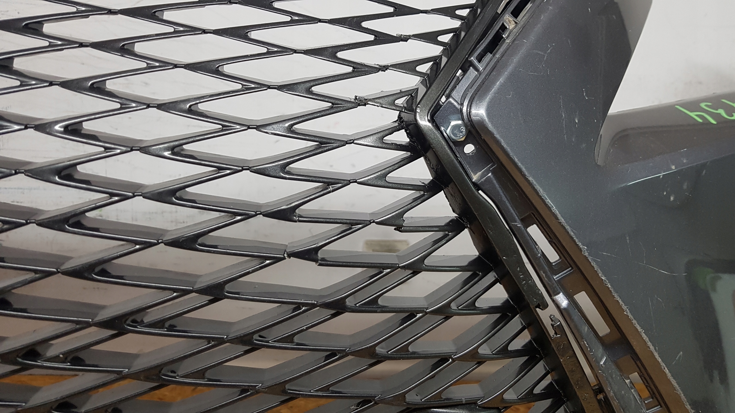 LEXUS RX 4 IV F-SPORT 2015 - bumper front 0434