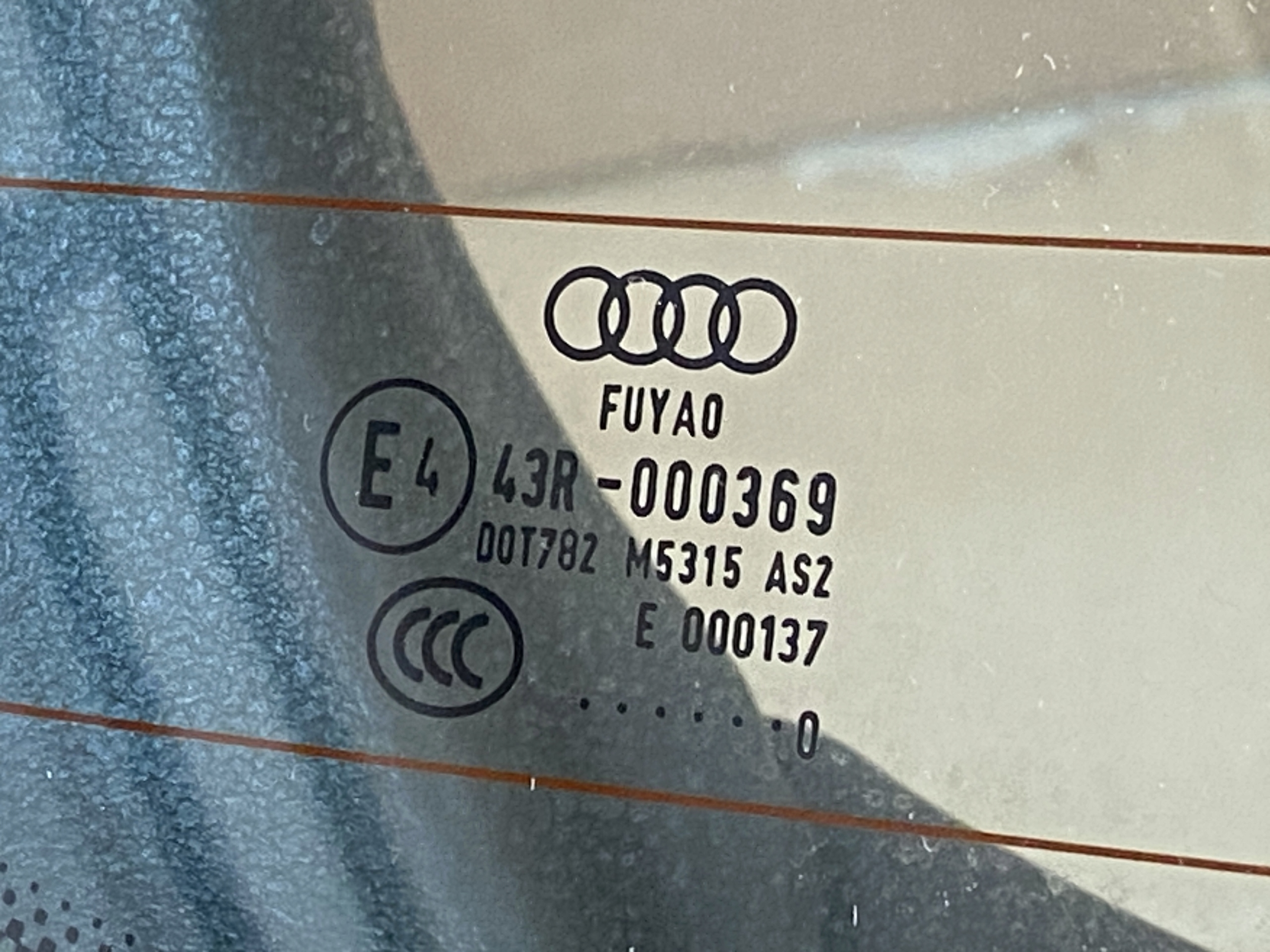 AUDI Q2 trunk door boot LX7M