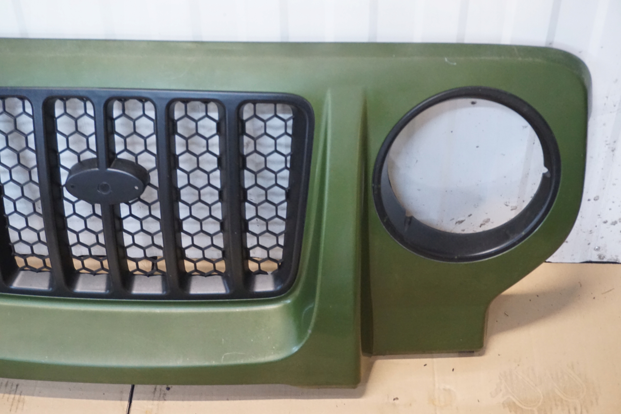 Kia Retona CE Kühlergrill FRONTGRILL Kühlergitter - Thumbnail 4