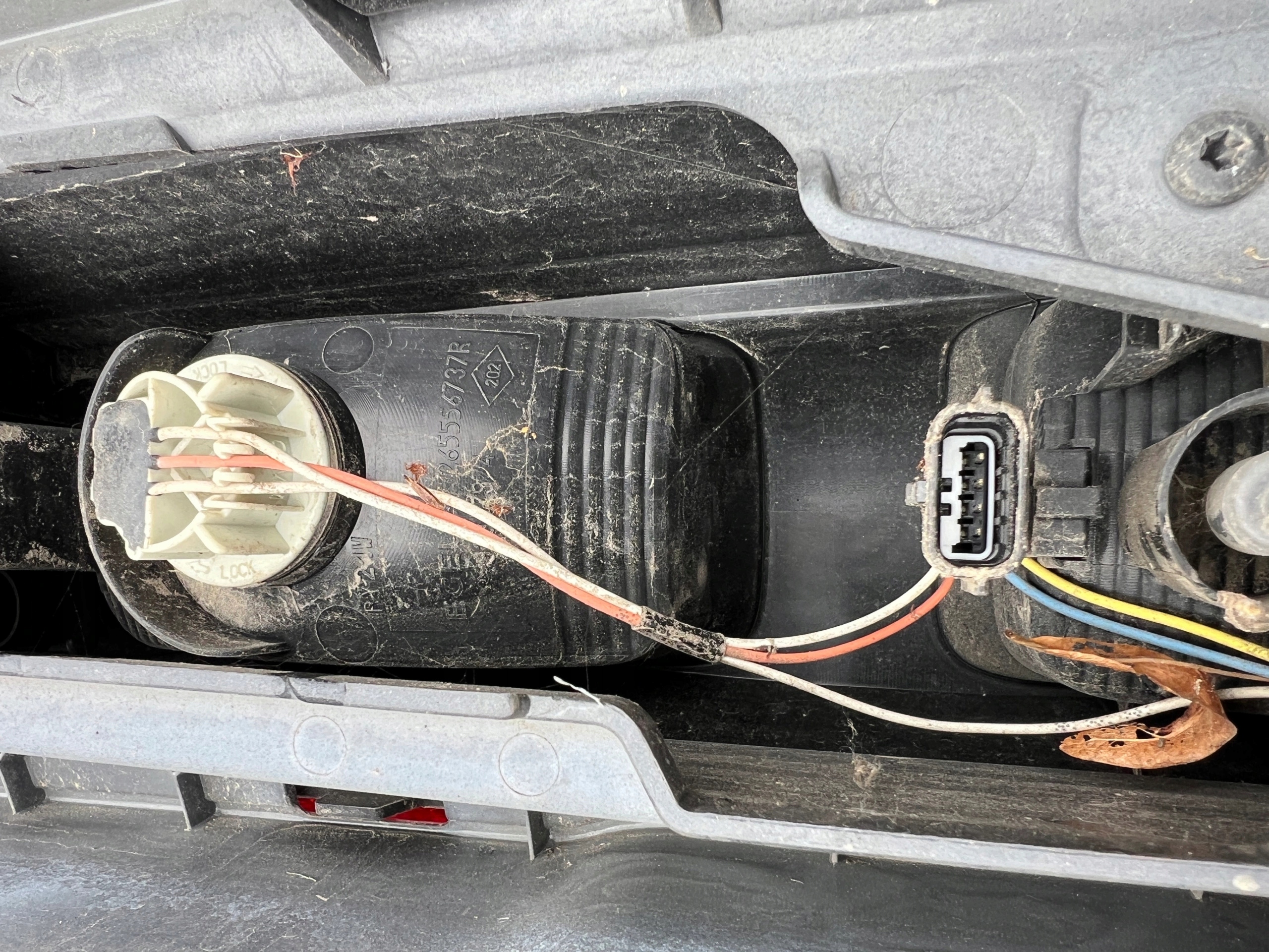 OPEL VIVARO light rear left complete original 265A61090R 265A64446R 93454