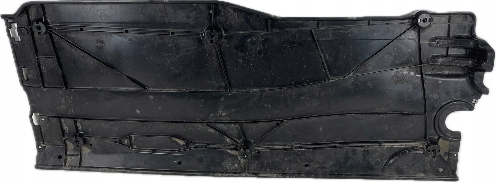 AUDI A1 II 82A cover lower chassis right 2Q0825202B