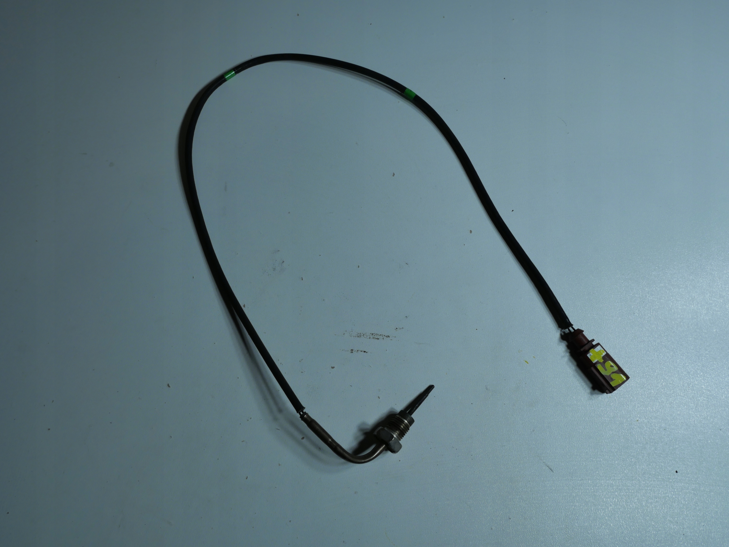 Sensor TEMPERATURY Gase VW SEAT SKODA 04L906088EF