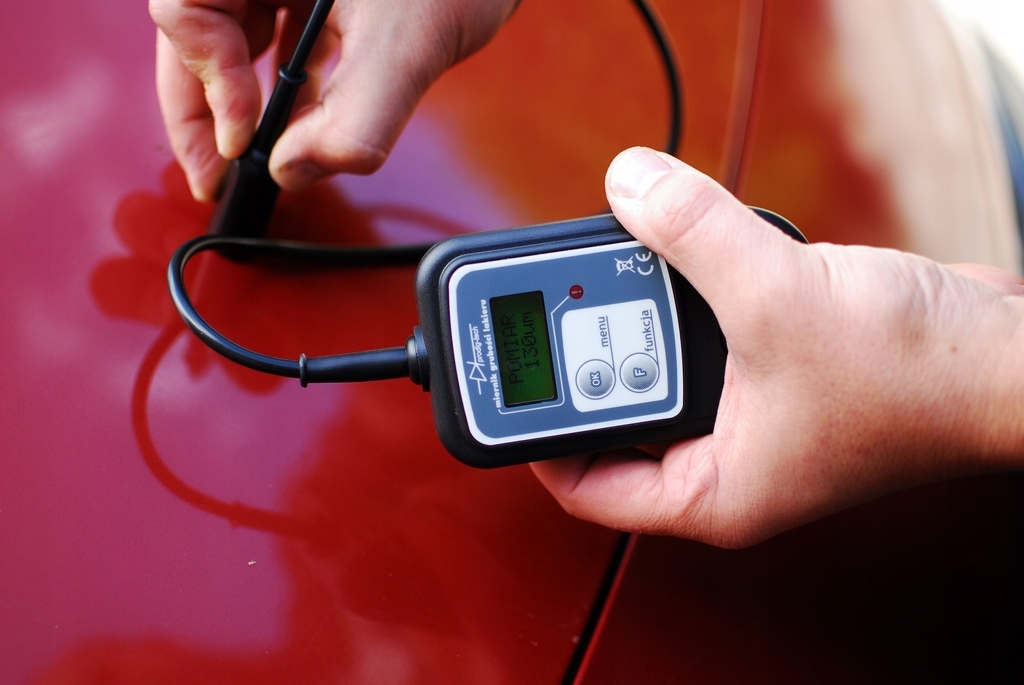 MIERNIK GRUBOŚCI LAKIERU GL-1s+ ASYSTENT POMIARU Marka Prodig-Tech