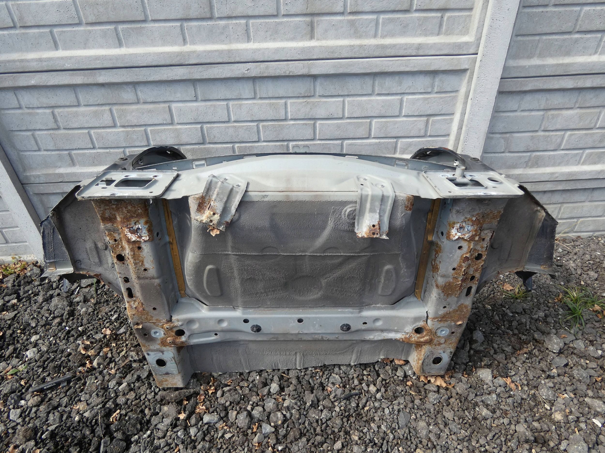 VOLVO XC60 and sump rear panel quarter rear part