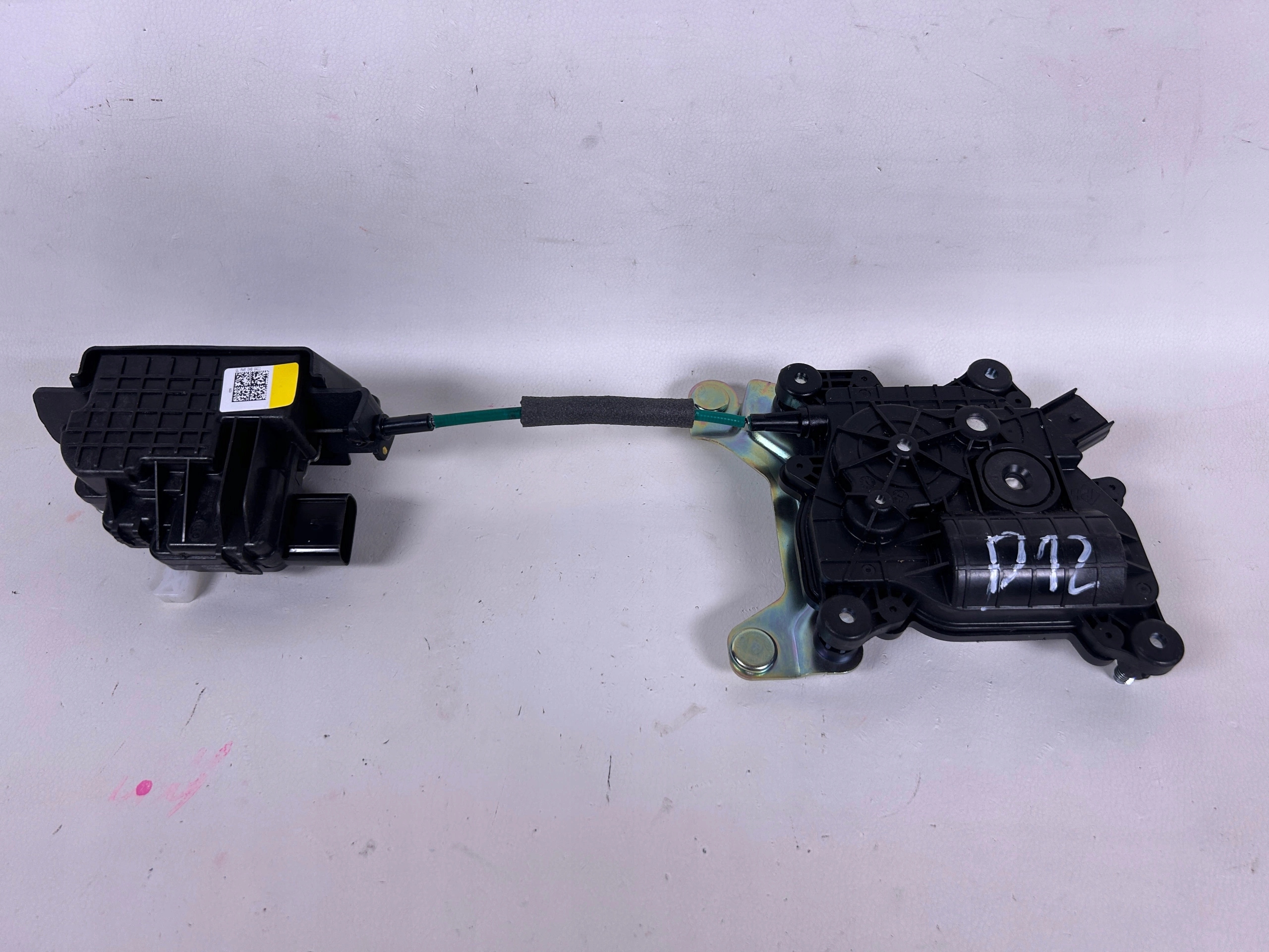 KIA Sportage lock of rear bonnet boot 2325802
