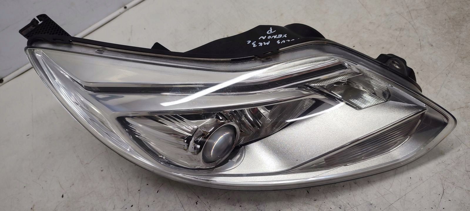 light front front right xenon Ford Focus MK3