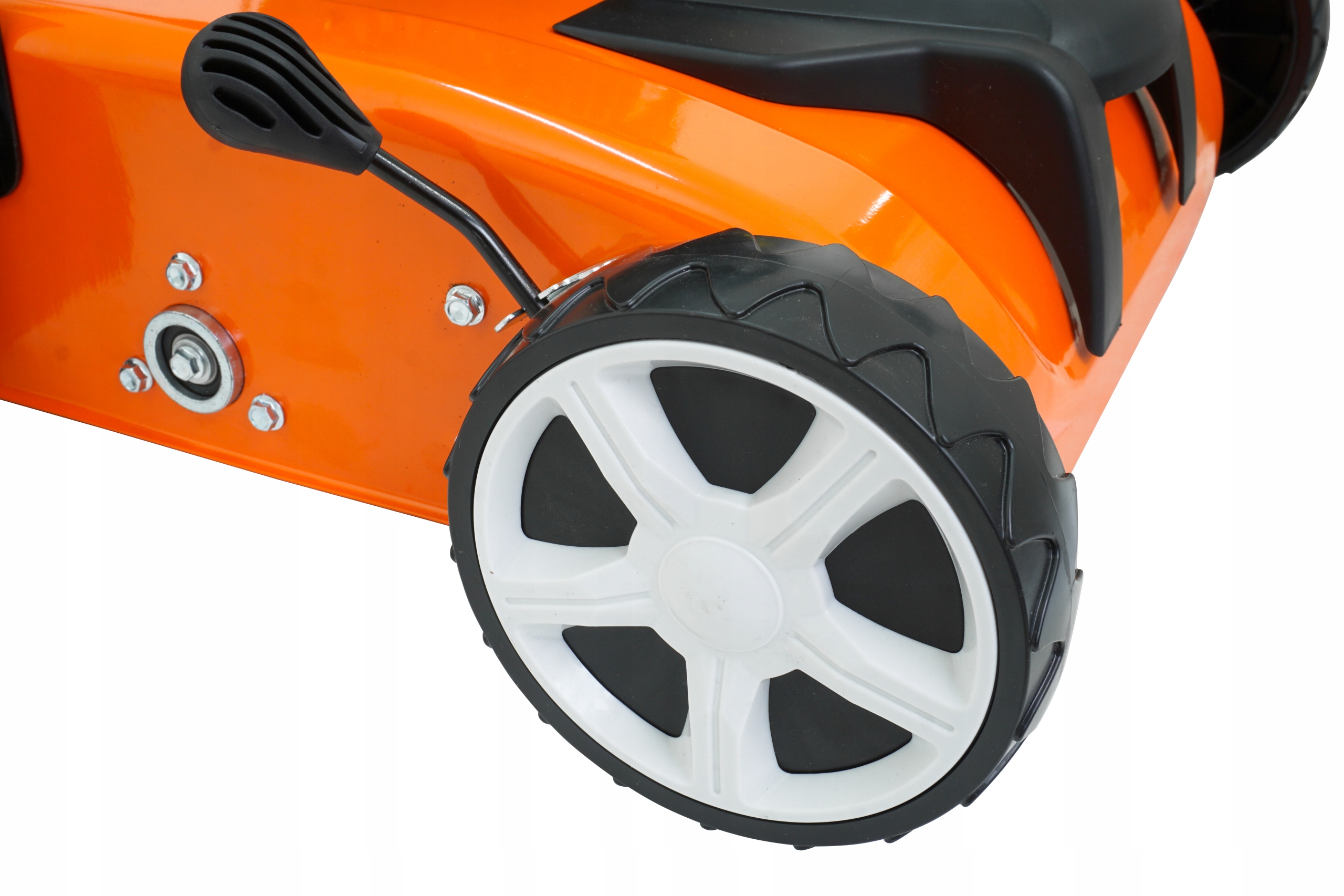 AERATOR SPALINOWY WERTYKULATOR KULTYWATOR AREATOR TRAWY TRAWNIKA 6,5KM 38CM Szerokość robocza 38 cm