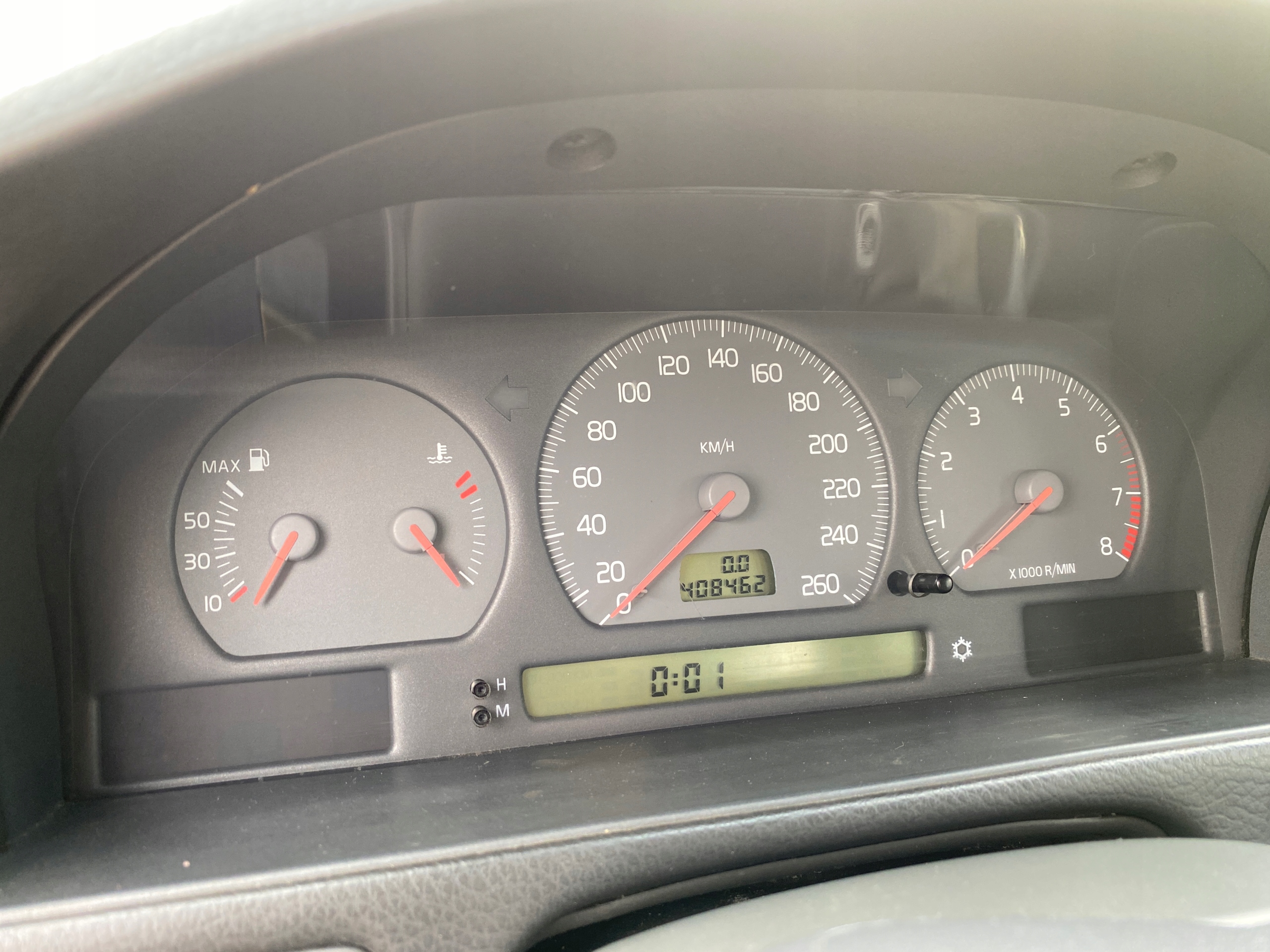 Volvo V70 1 and 95-00 dials dials tachometer 2.4