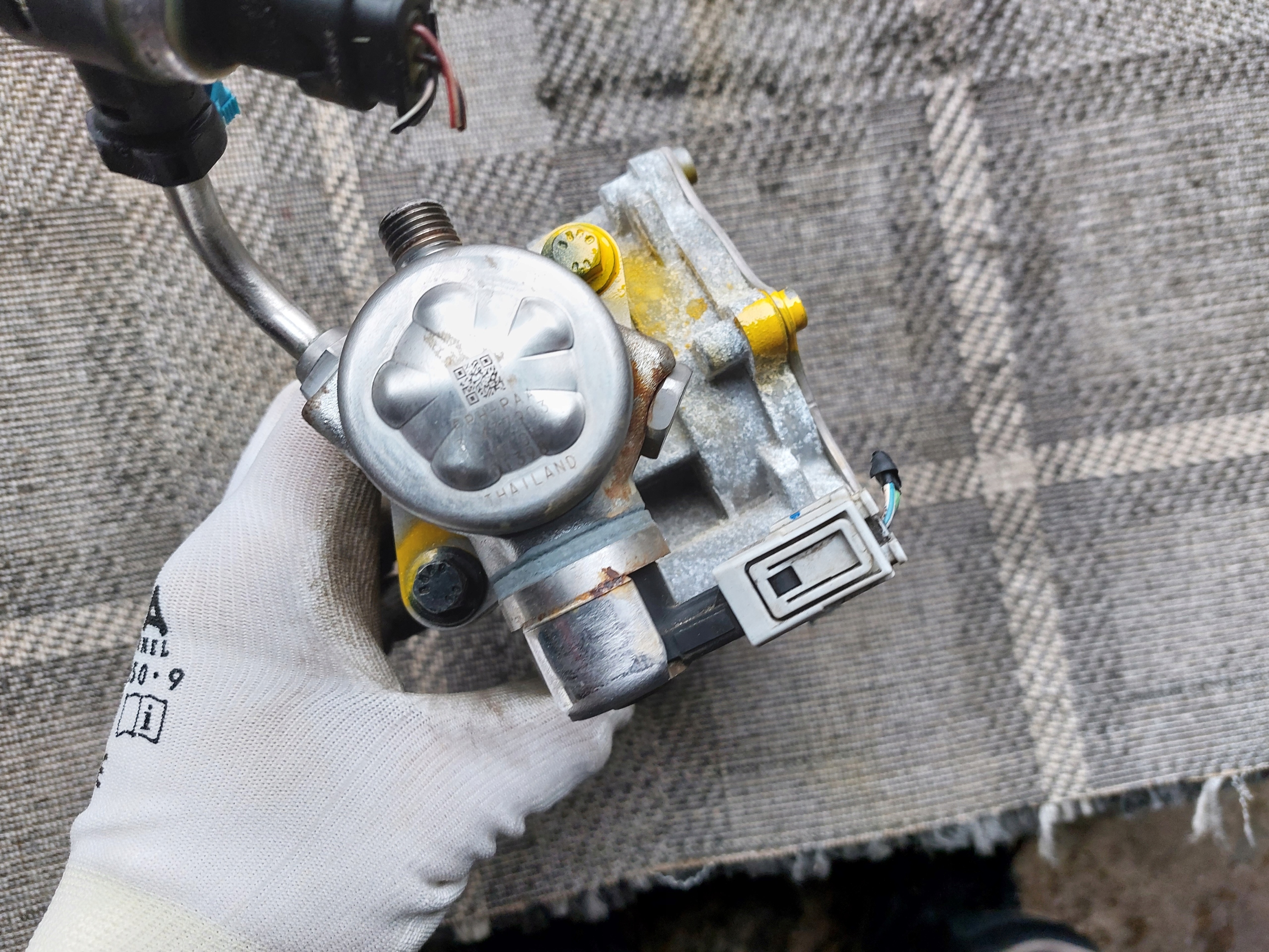 feed pump VACUM VOLVO V40 II 1.5 T 16r
