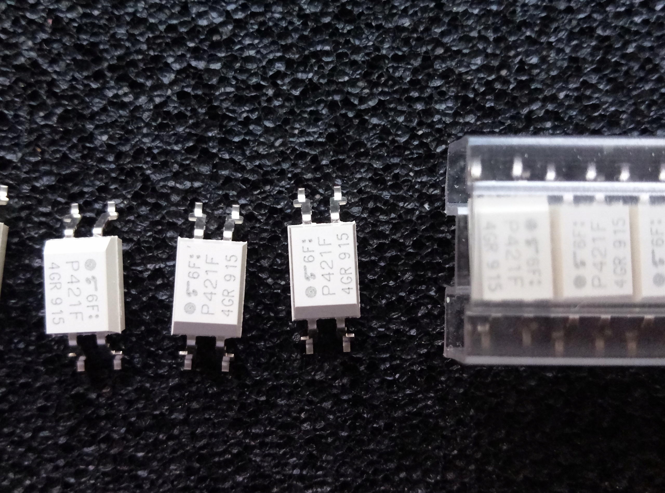 [10szt] Transoptor TLP421F Smd Toshiba Ctr 100%-300% 80V