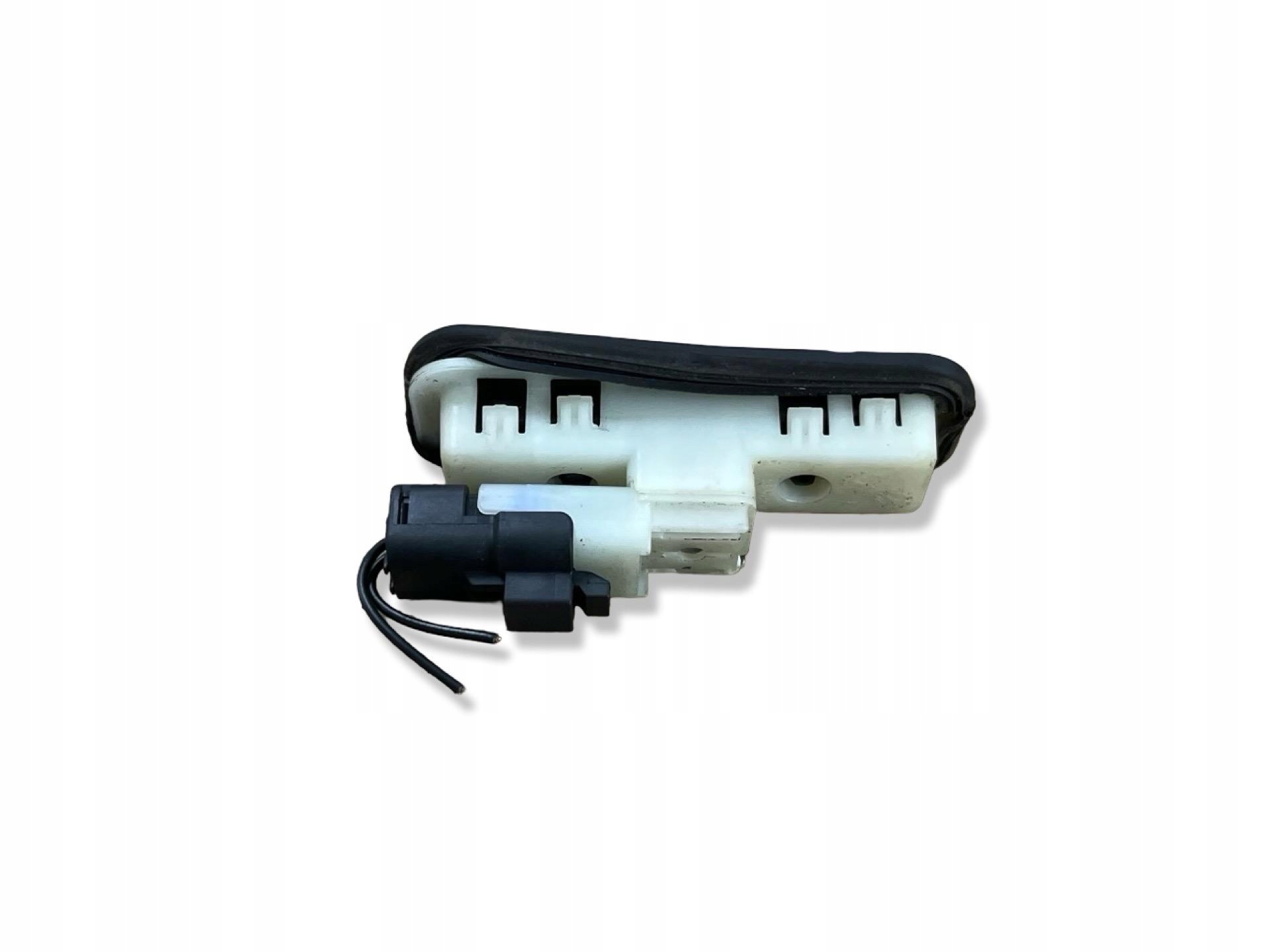 Bouton pour l’ouverture du capot Peugeot 207 CC facelift 2009 6554PS