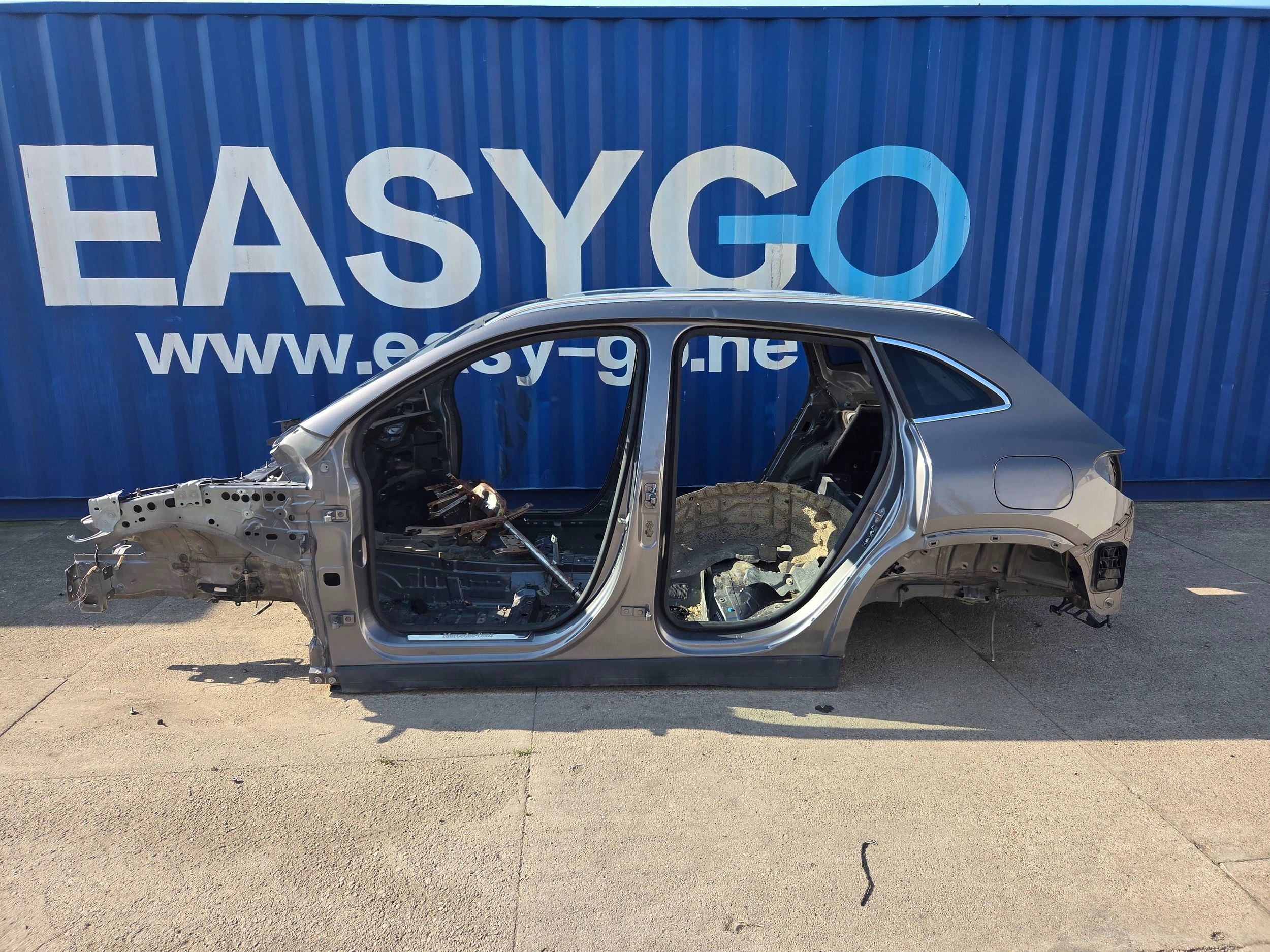 Mercedes-Benz GLA H247 / W247 threshold left or right
