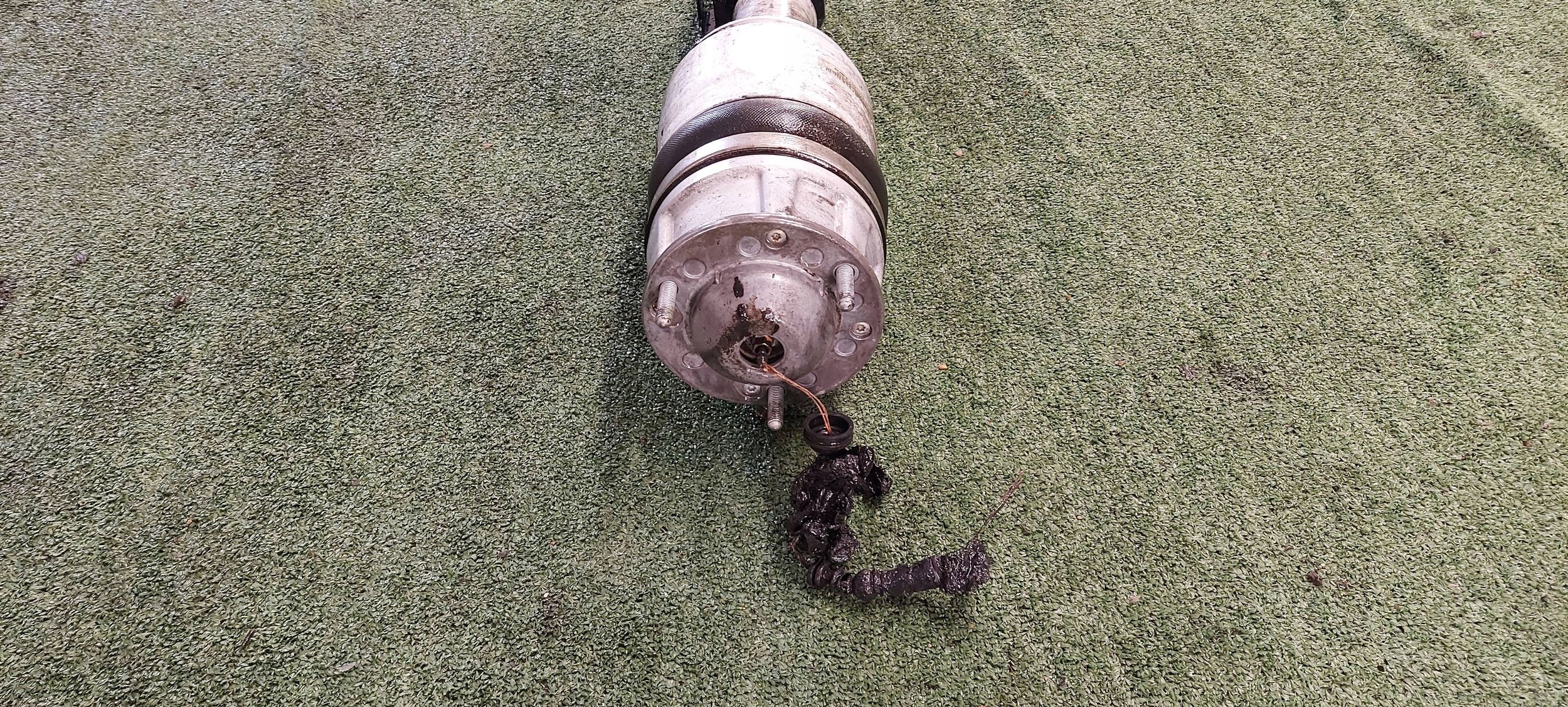 shock absorber left front PORSCHE CAYENNE 7P 10-18 7P5616403AB