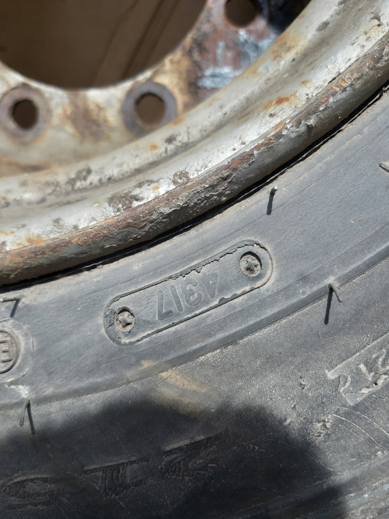 wheels tyres CIEZAROWE 2x TRIANGLE TR685 215/75 R17.5
