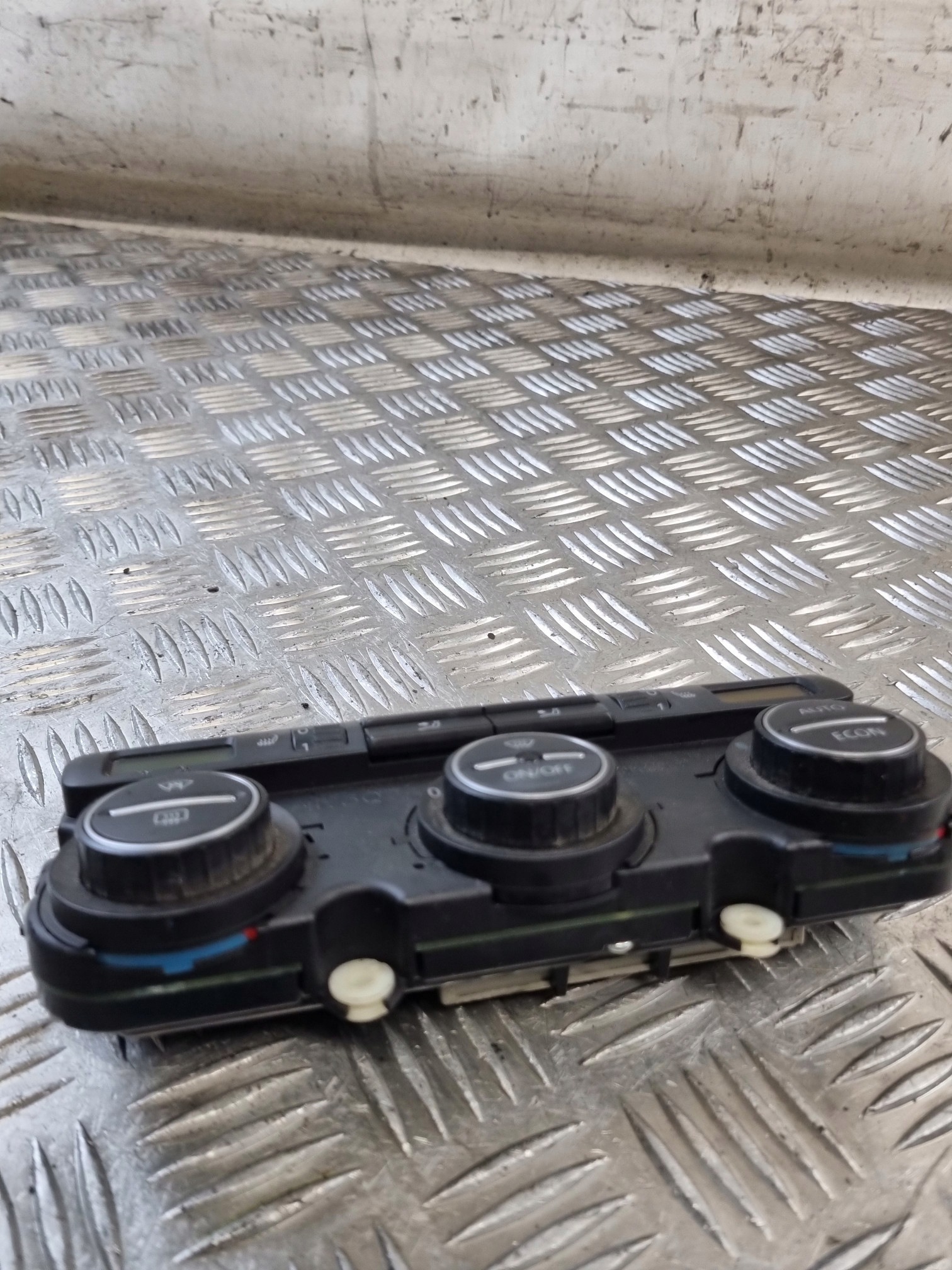 PANEL air conditioning devices VW PASSAT B6