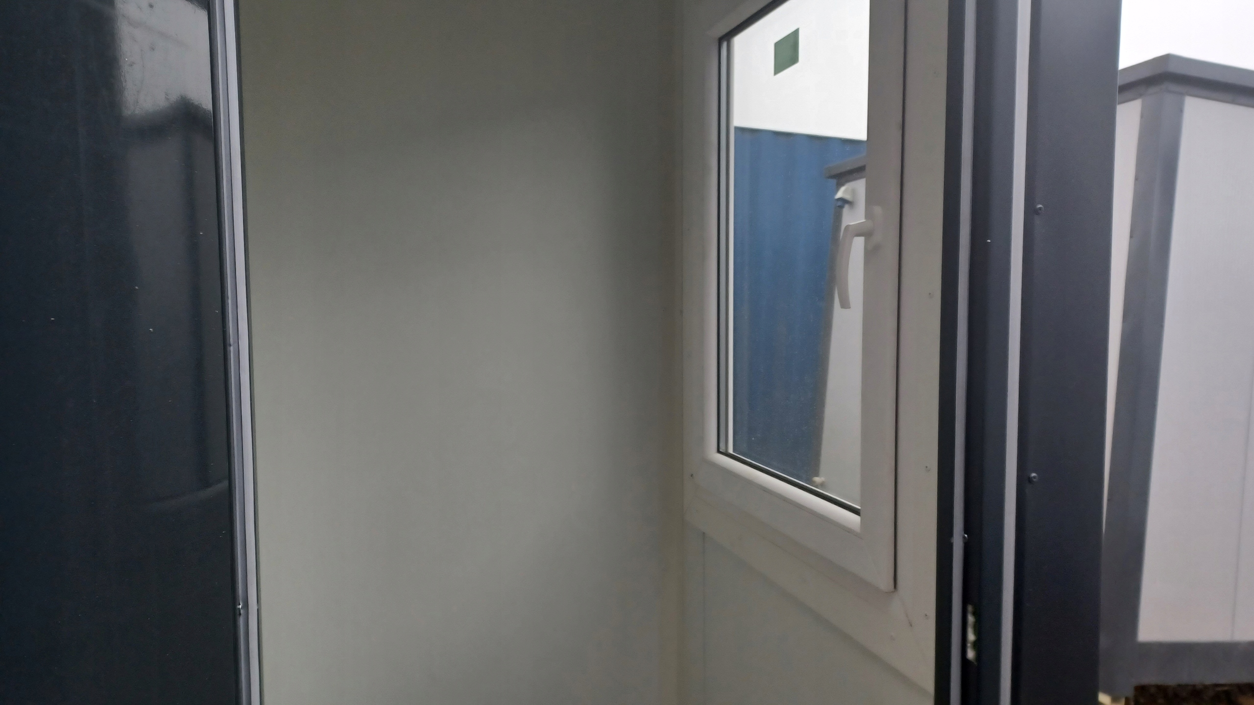 Kontener – stróżówka Wysokość 2.6 m