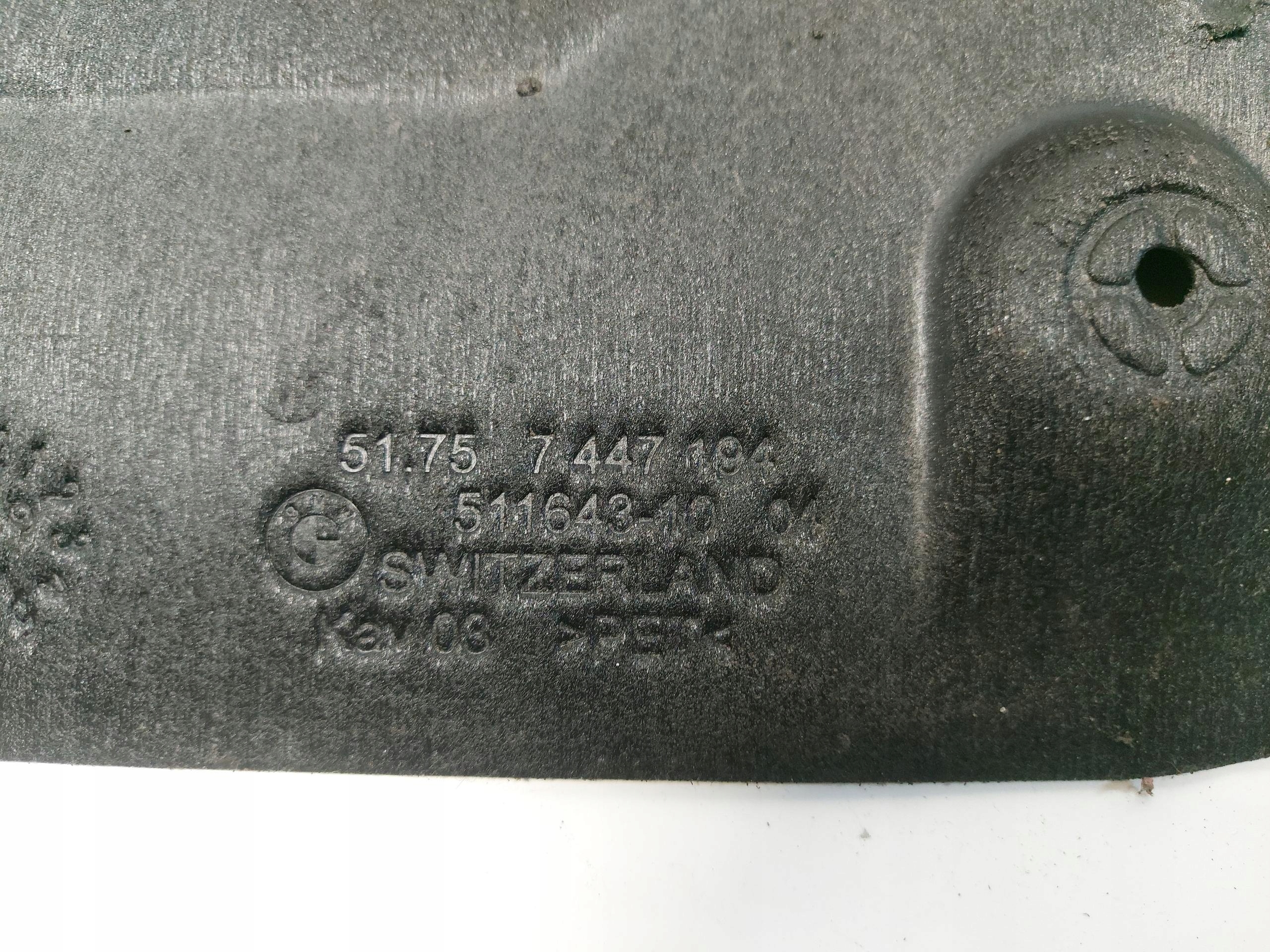 BMW G20 330e cover lower below engine 7447194