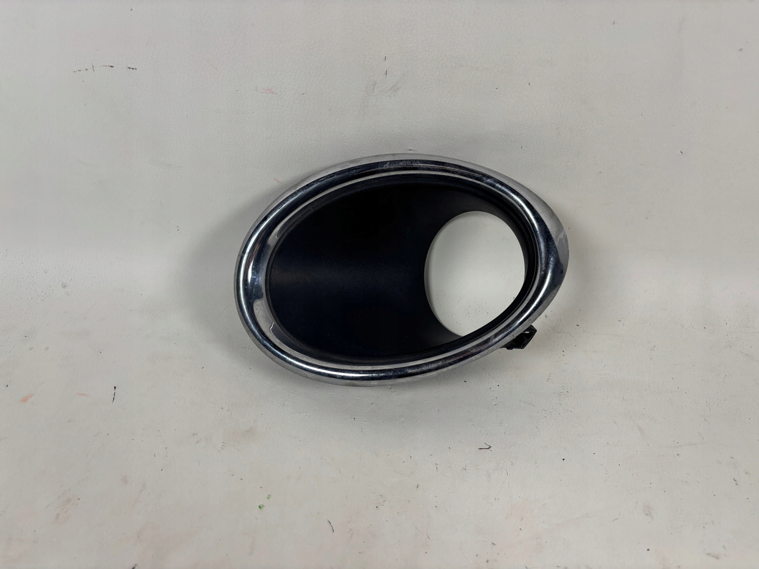 Nissan Qashqai II 2014- grid frame fog lights 622574EA0C