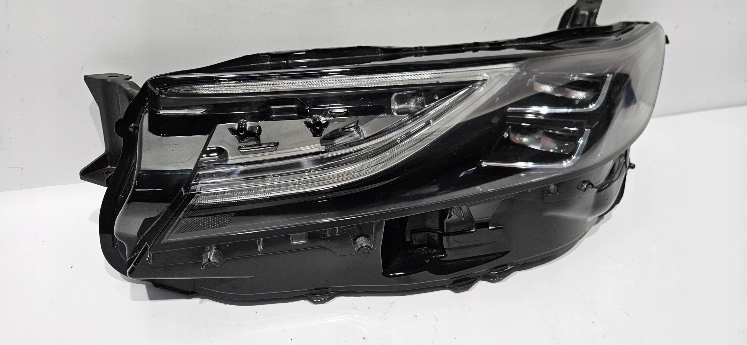 light left front FULL LED TOYOTA CAMRY IX 24- original