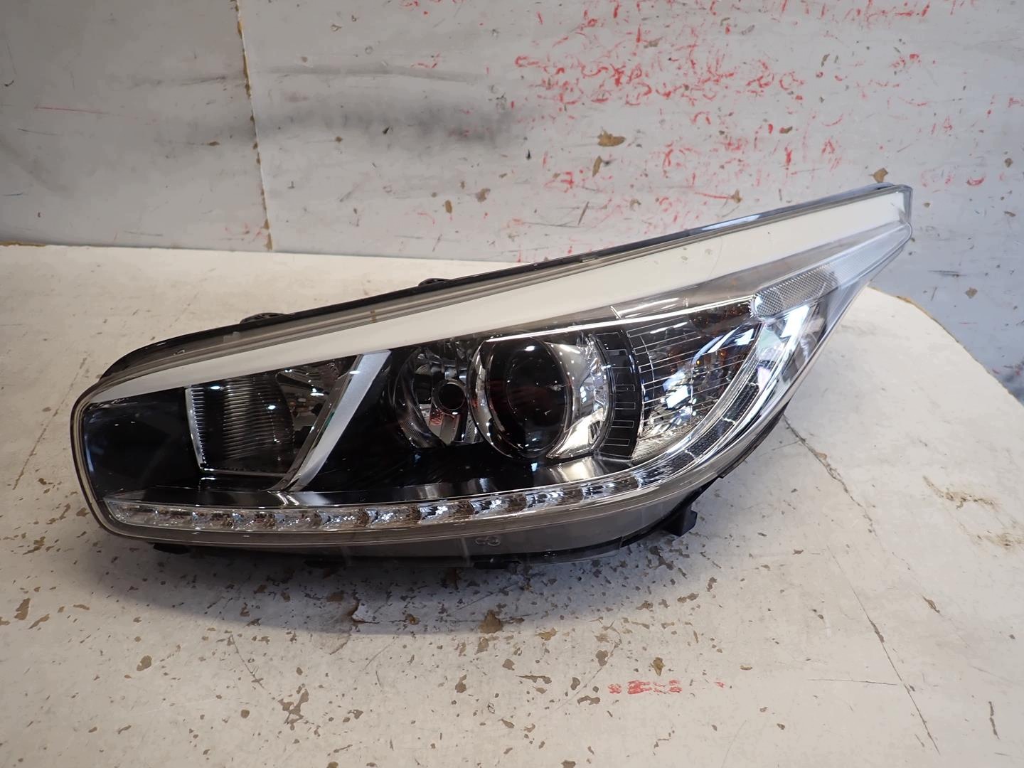 light front front left KIA CEED II 2012-2018 92101-A2020