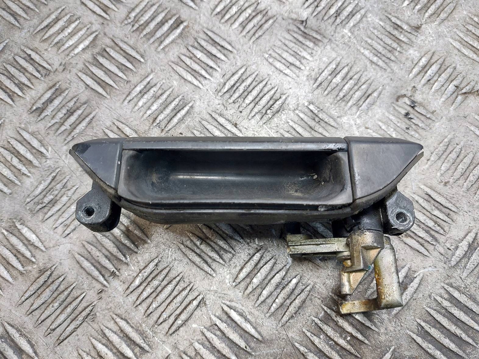 handle exterior door left front VOLKSWAGEN TRANSPORTER T4 701837209