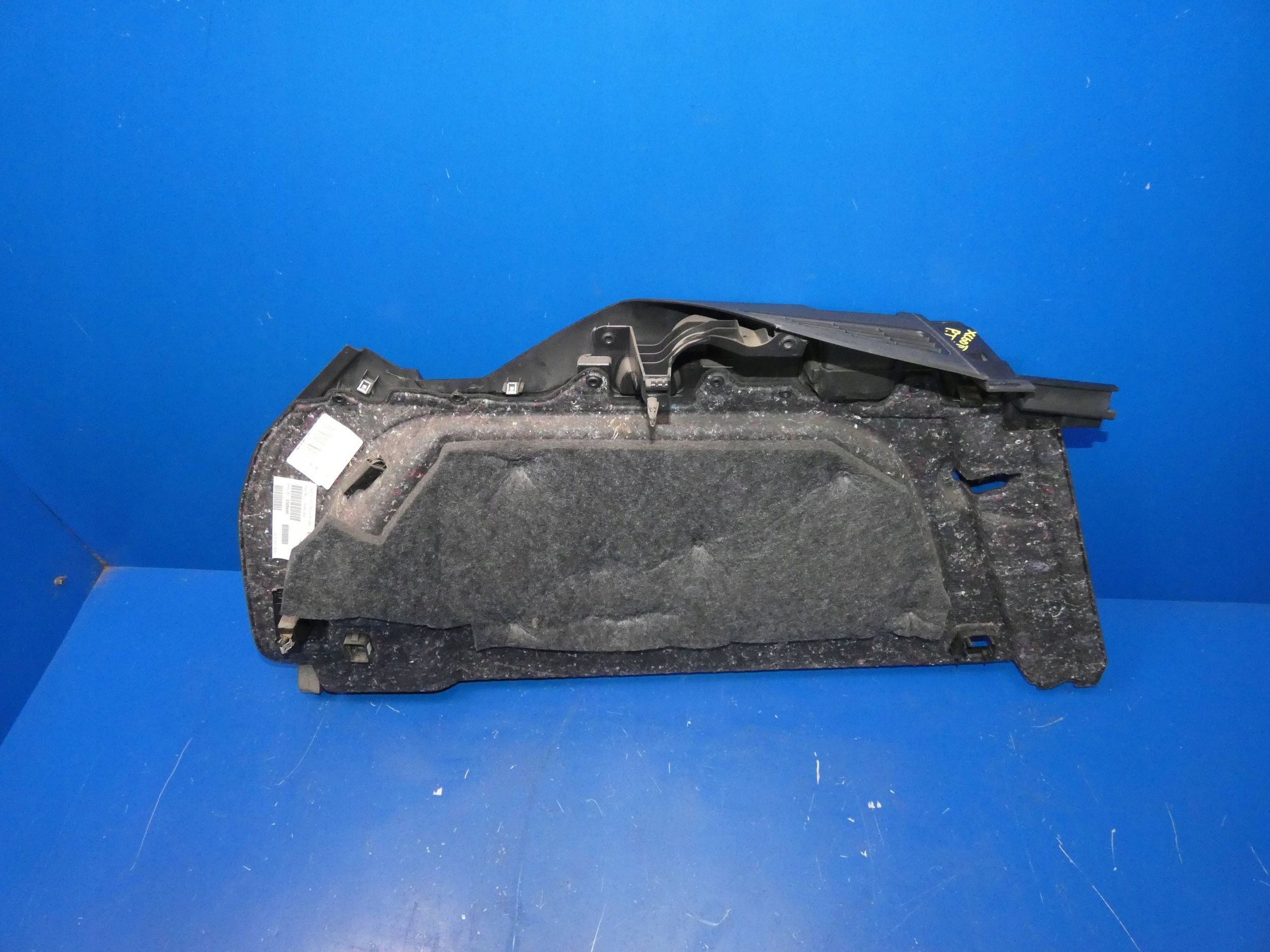 VOLVO XC60 II boot upholstery right rear part rear upholstery