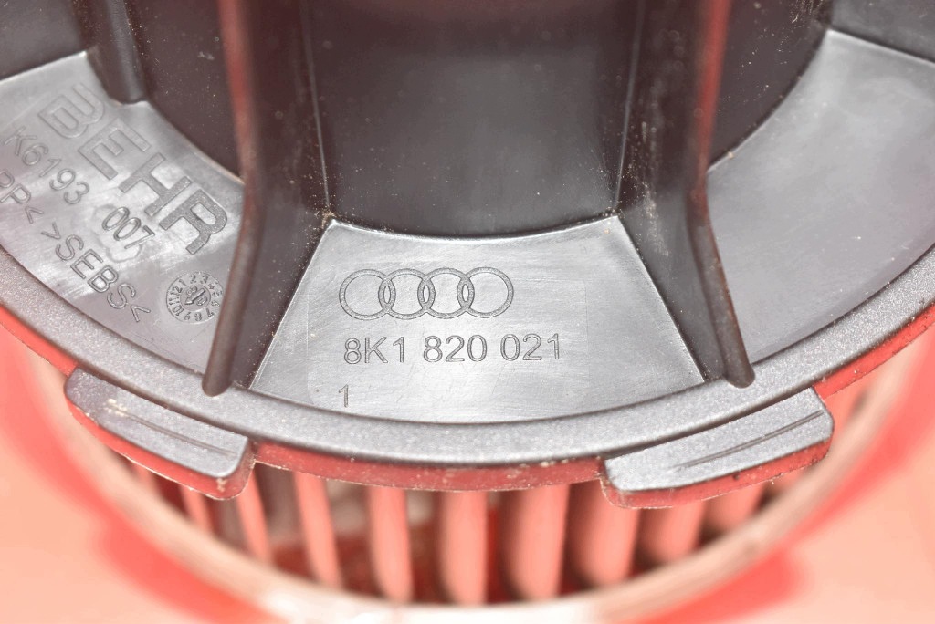DMUCHAWA Lüfter des lüfters EU 8K1820021 AUDI A4 B8 07-11