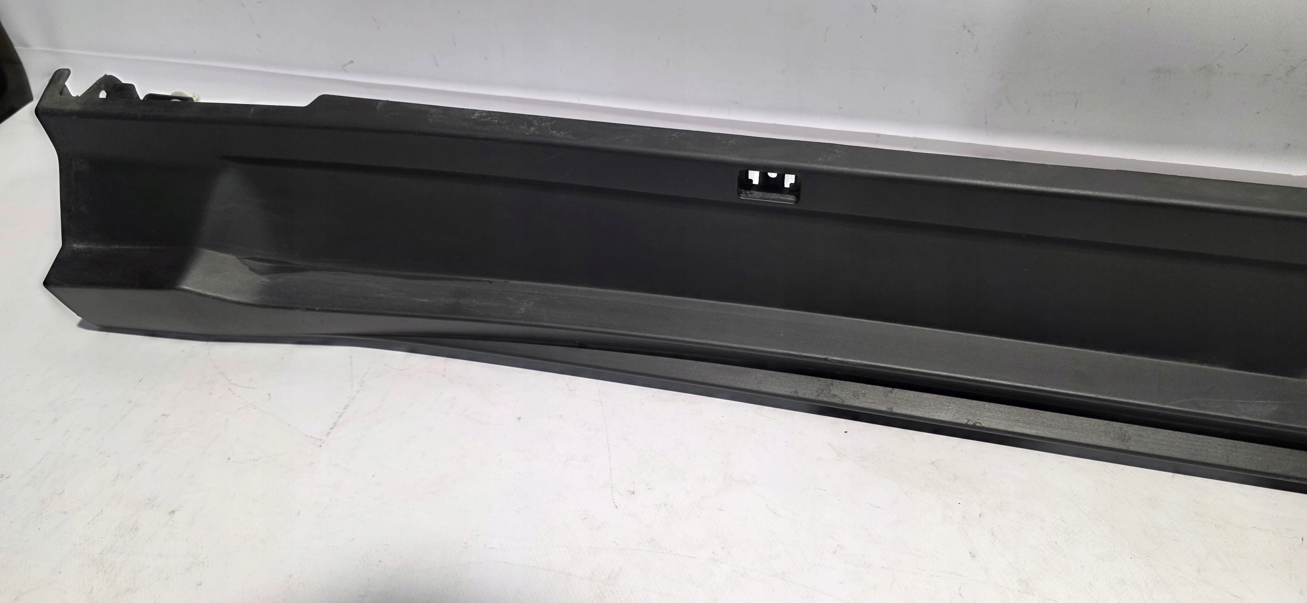 moulding threshold right LEXUS LBX 23- original 75850-52110