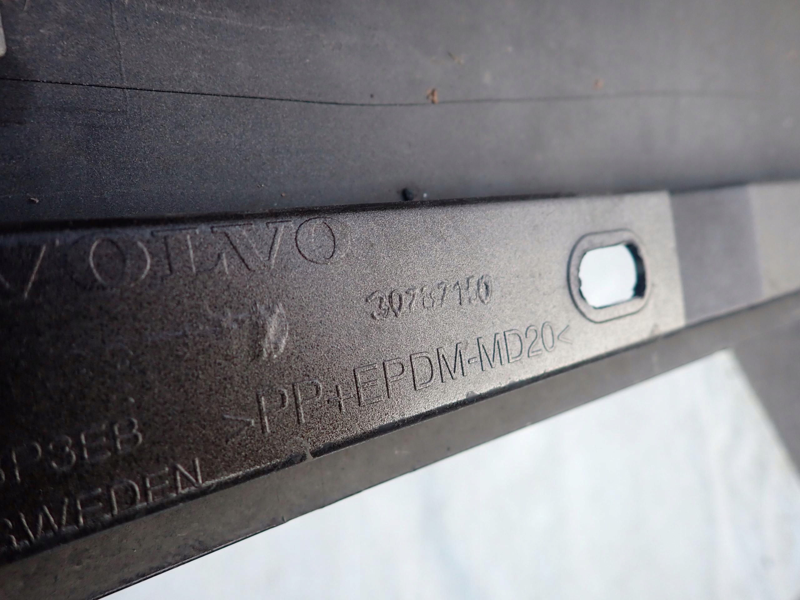 VOLVO C70 II 2 05-13 threshold left moulding threshold left