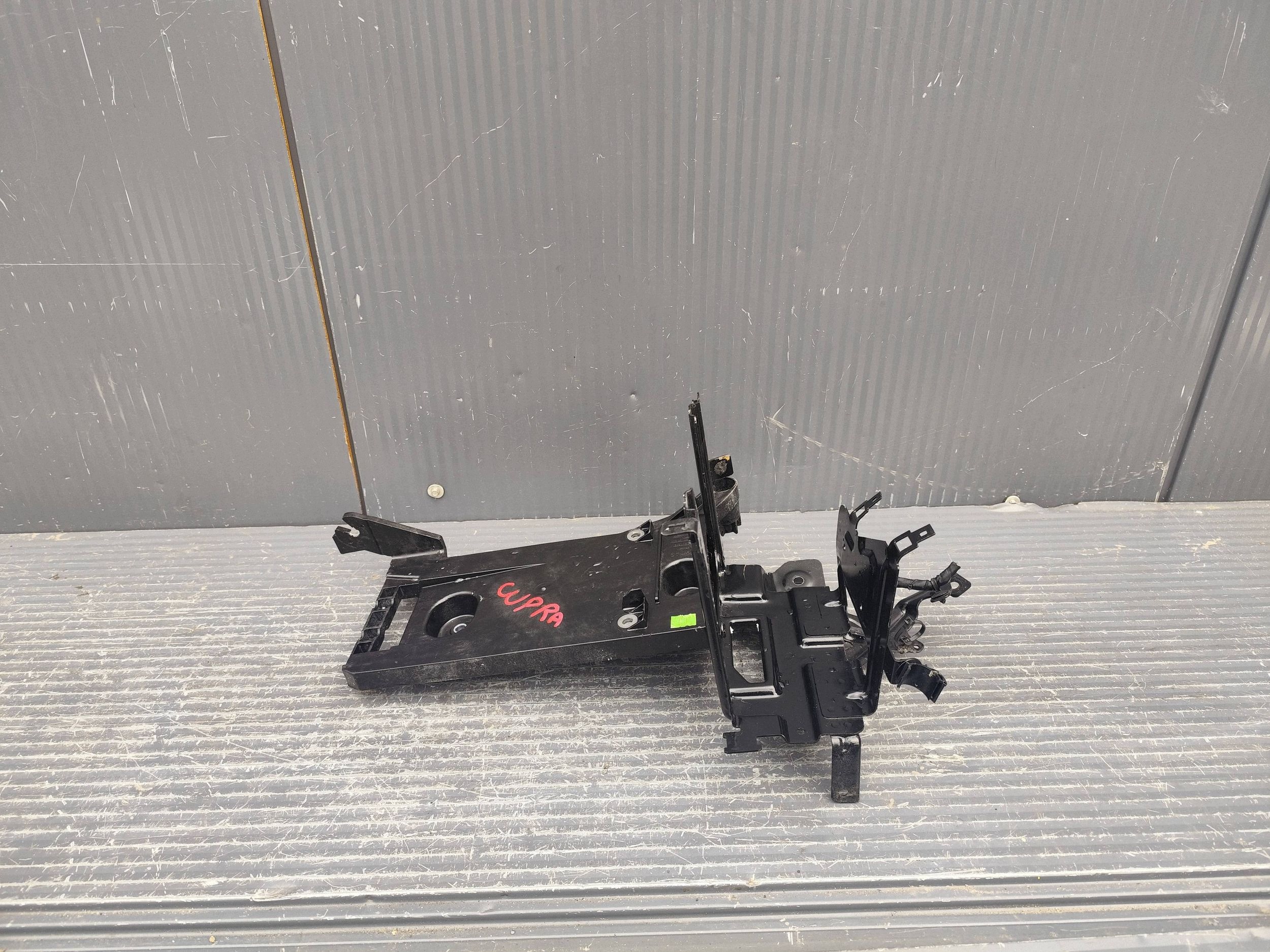 CUPRA FORMENTOR držač akumulatora 3G0907509A
