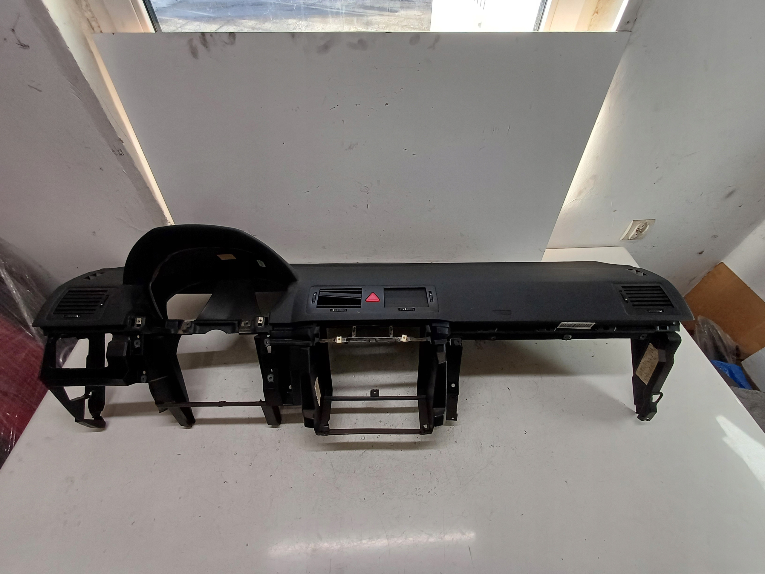 SKODA FABIA 1 I 99-08 DESKA KONSOLA KOKPIT