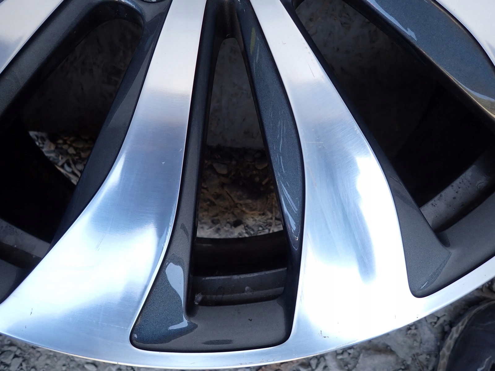disk hliníkový BENTLEY FLYING SPUR 17- 5x130 9J ET 64 22'' 3SE601025AB
