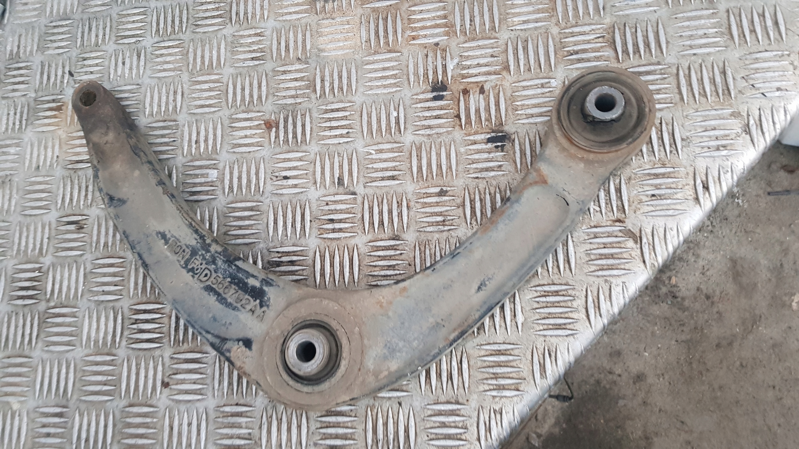 CITROEN C4 and PICASSO arm left right front