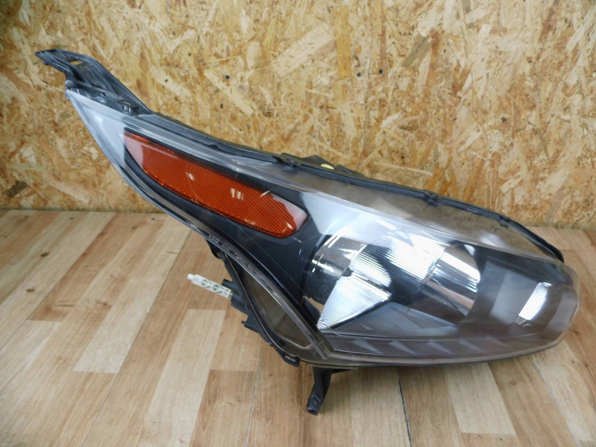 Ford Connect II MK2 2015+ light right front front right FT1113W029DB