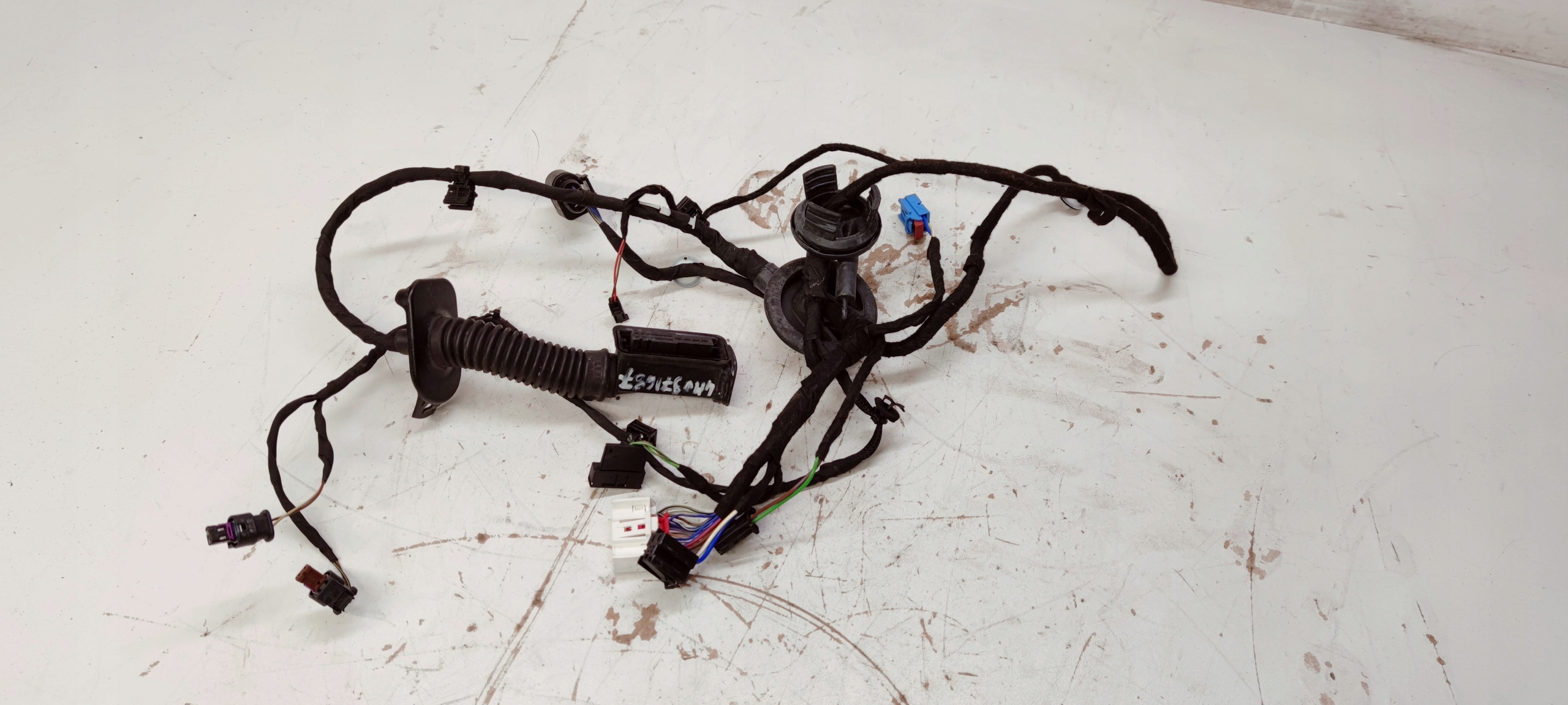 bundle door left rear part AUDI Q7 4M 4M0971687