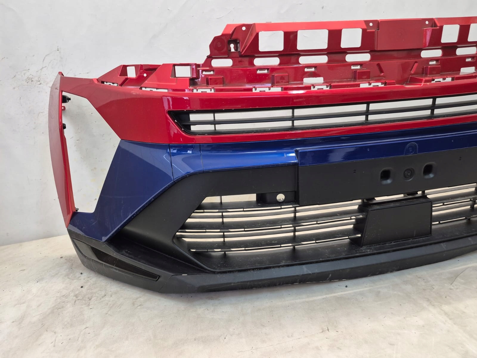 RENAULT CAPTUR II 2 LIFT 24- bumper front front PDC