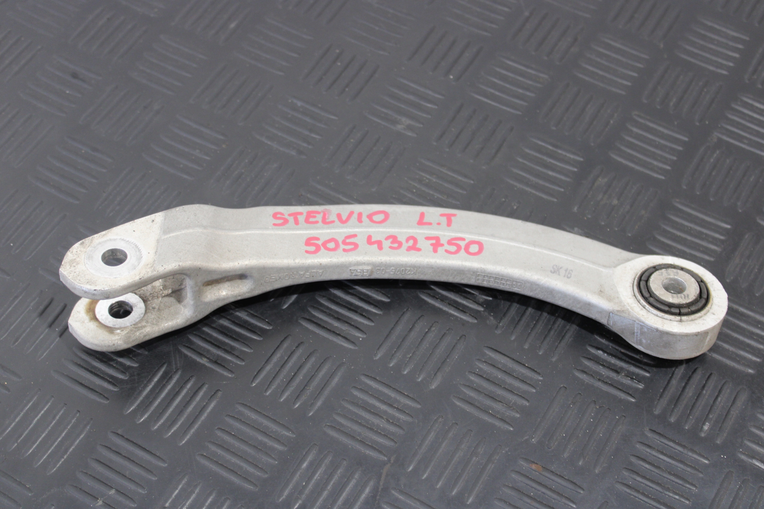 Querlenker links heck 505432750 ALFA ROMEO STELVIO