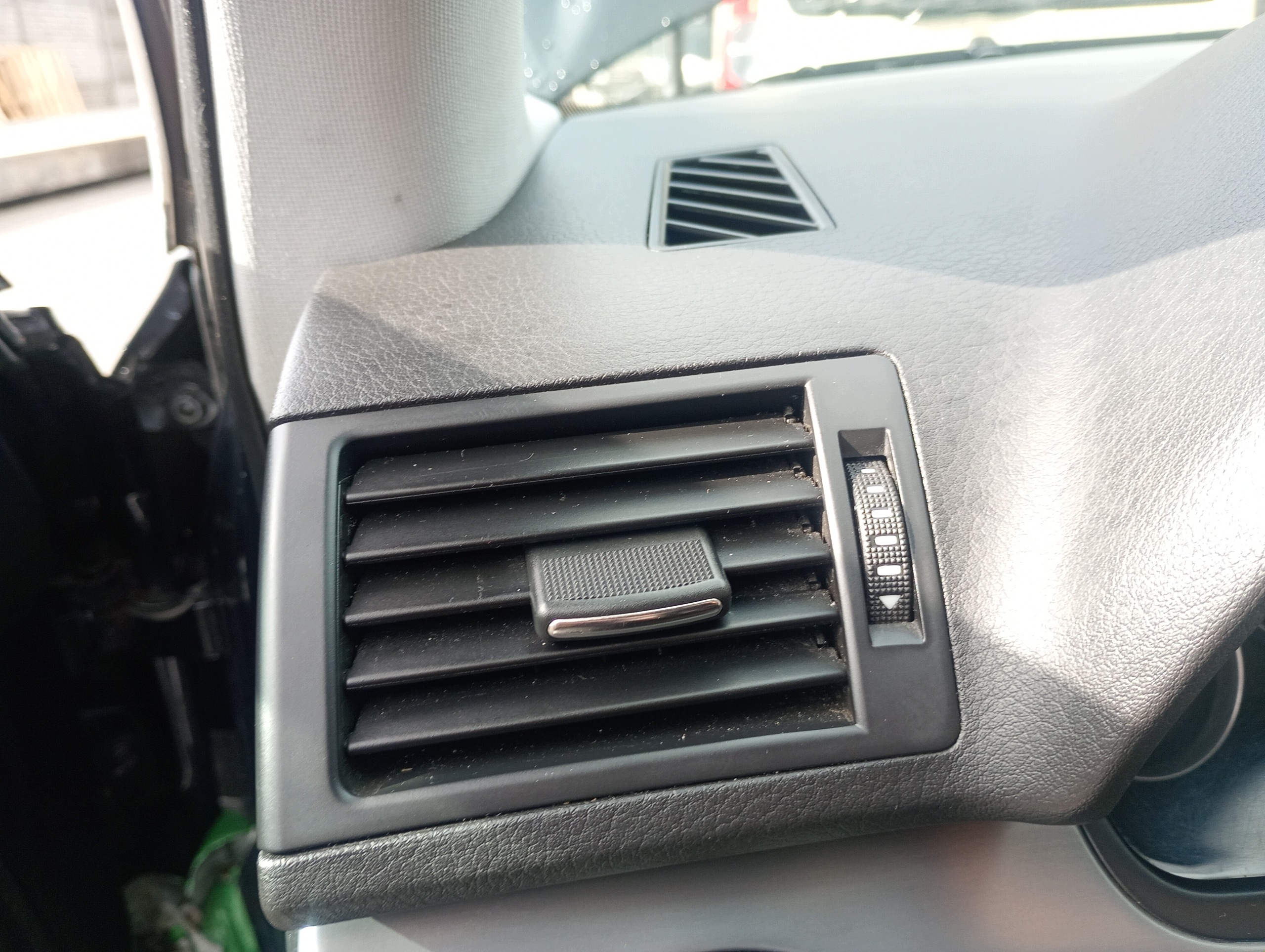 grid air conditioning devices air left driver´s Audi A4 B7 05-08