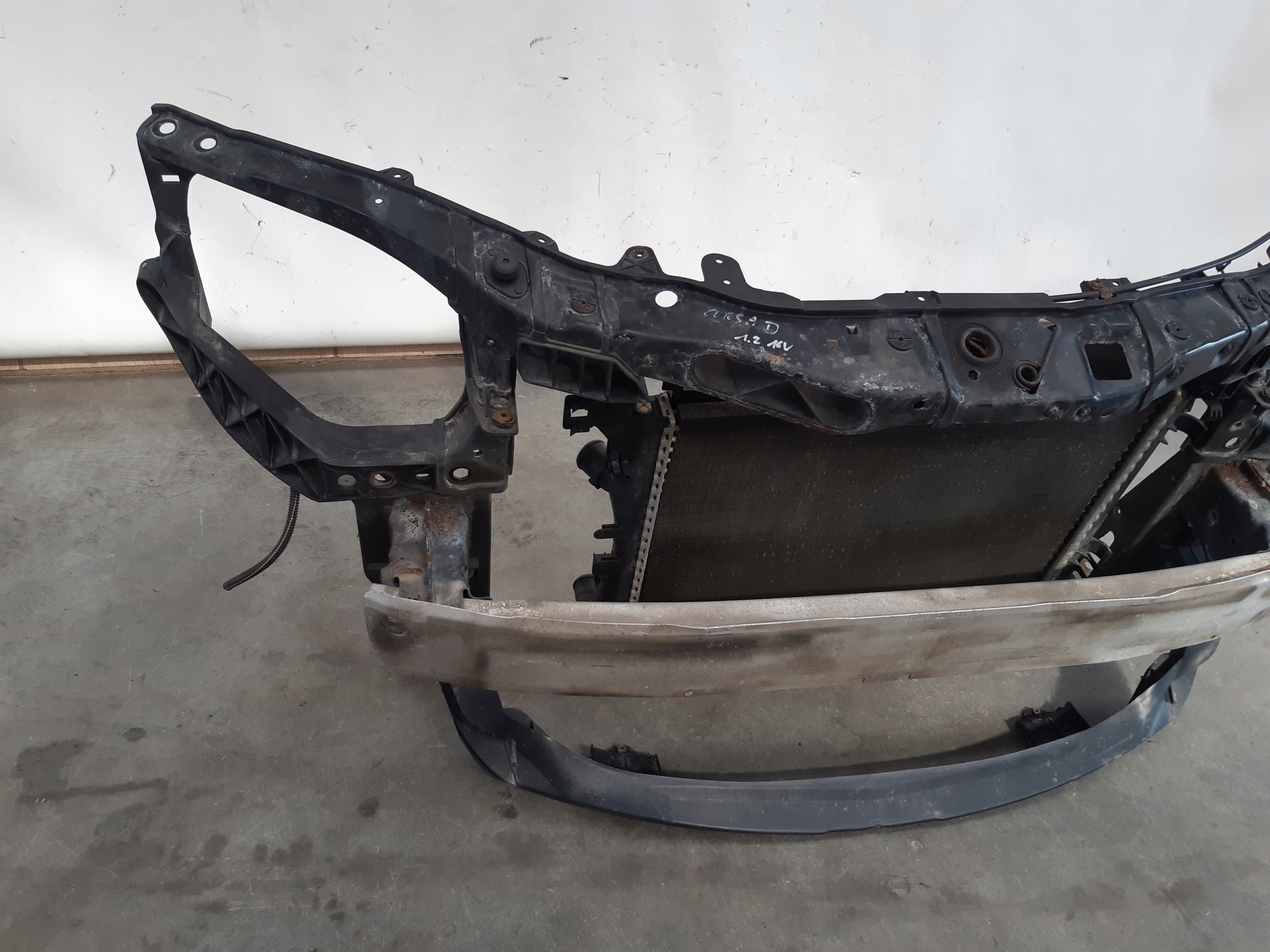 pillar iron support panel for radiators Opel Corsa D 1,2 16V