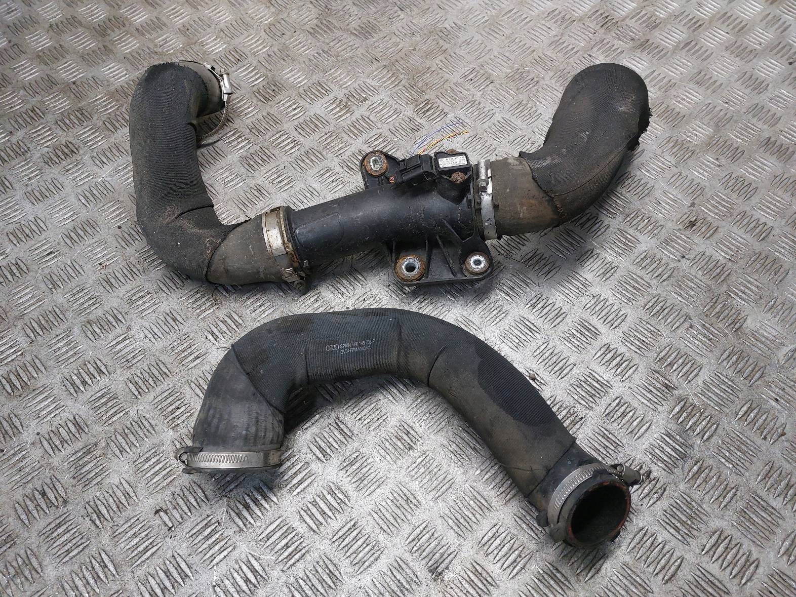 rohr luft intercooler + MAPSENSOR AUDI A5 8T 2.7 TDI 8K0146738P