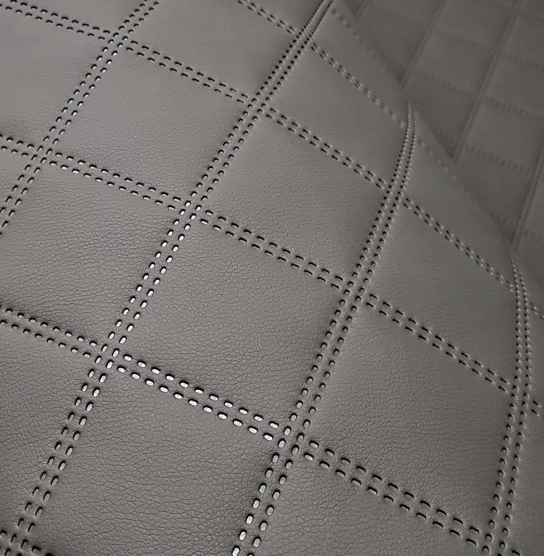 

Grafitowa Uniwersalna Mata do bagażnika samochodow