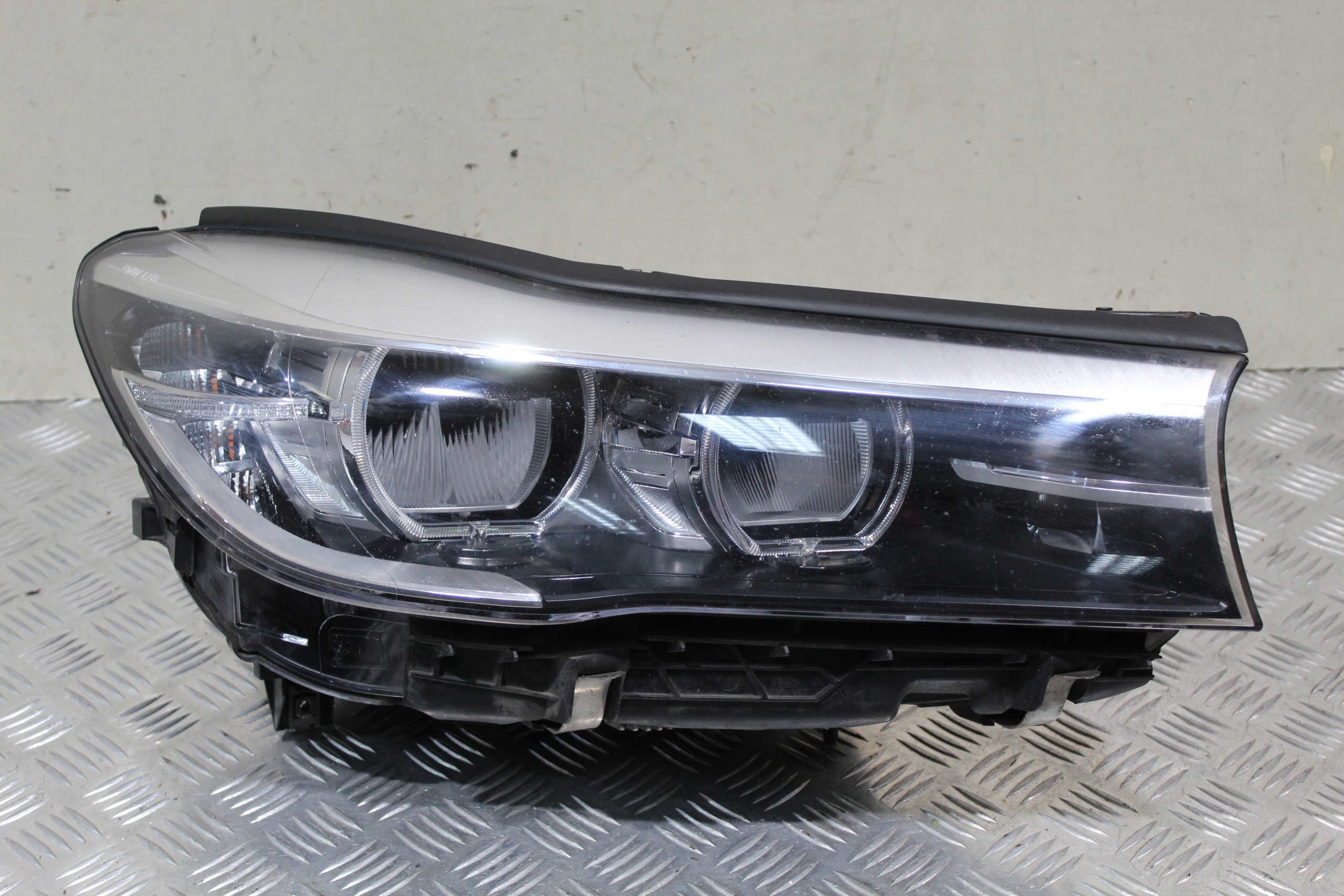 light right front FULL LED BMW 7 G11 7483238