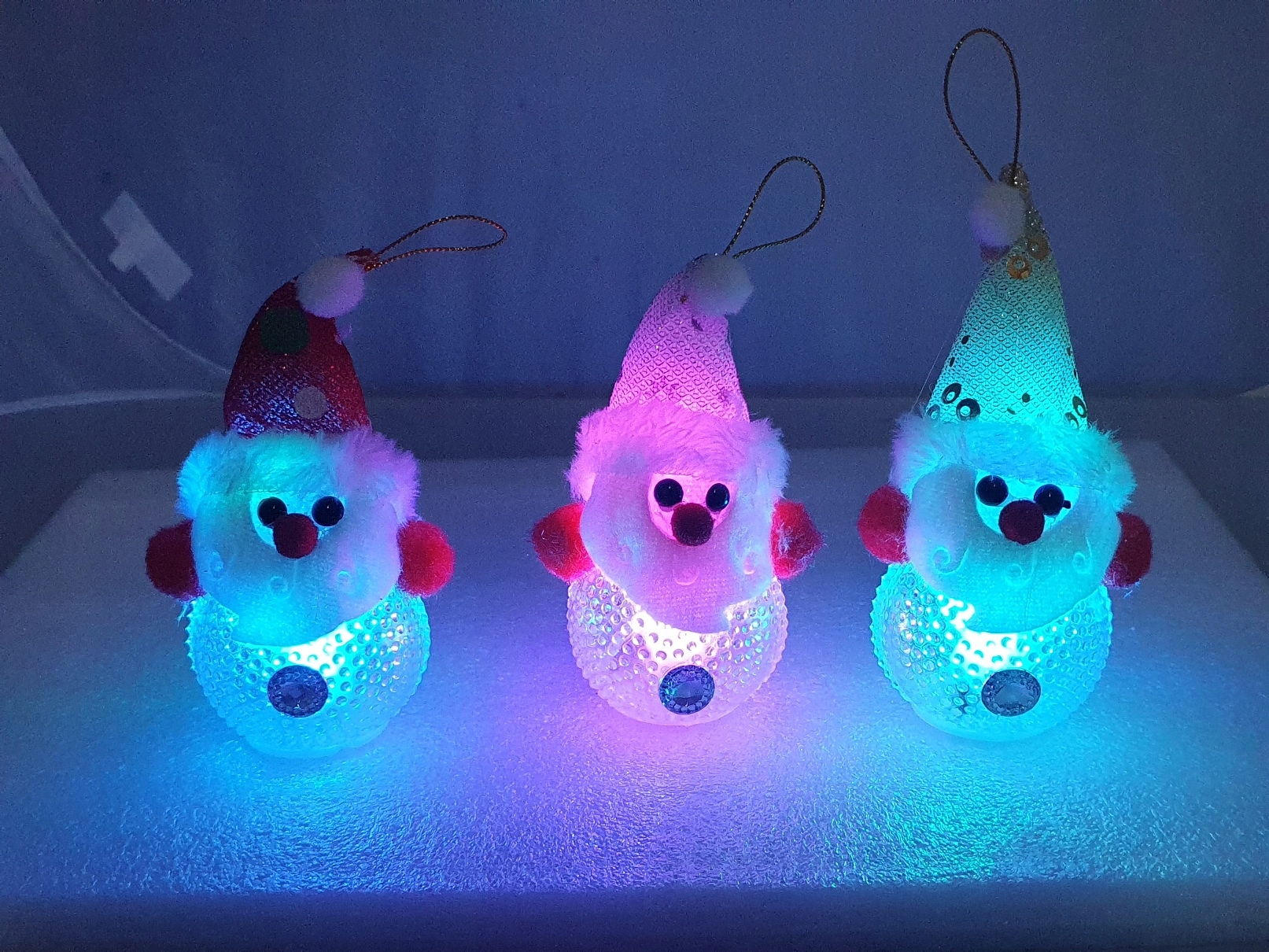 

Mikołaj Led Świeci mikołajek zawieszka 12cm