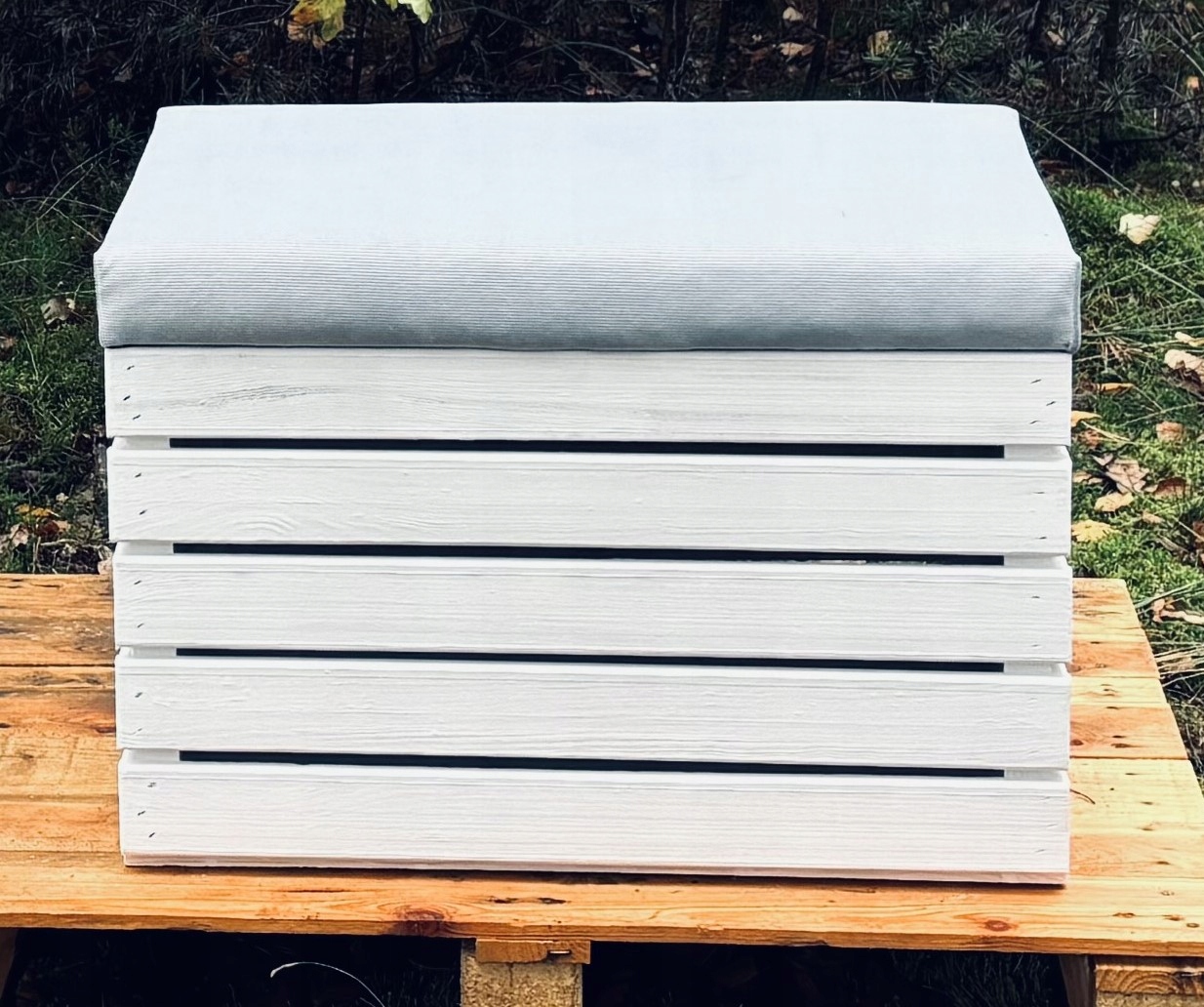 KOLORY Pufa skrzynia kufer pojemnik balkon taras ogród dom 50 schowek Wysokość mebla 45 cm