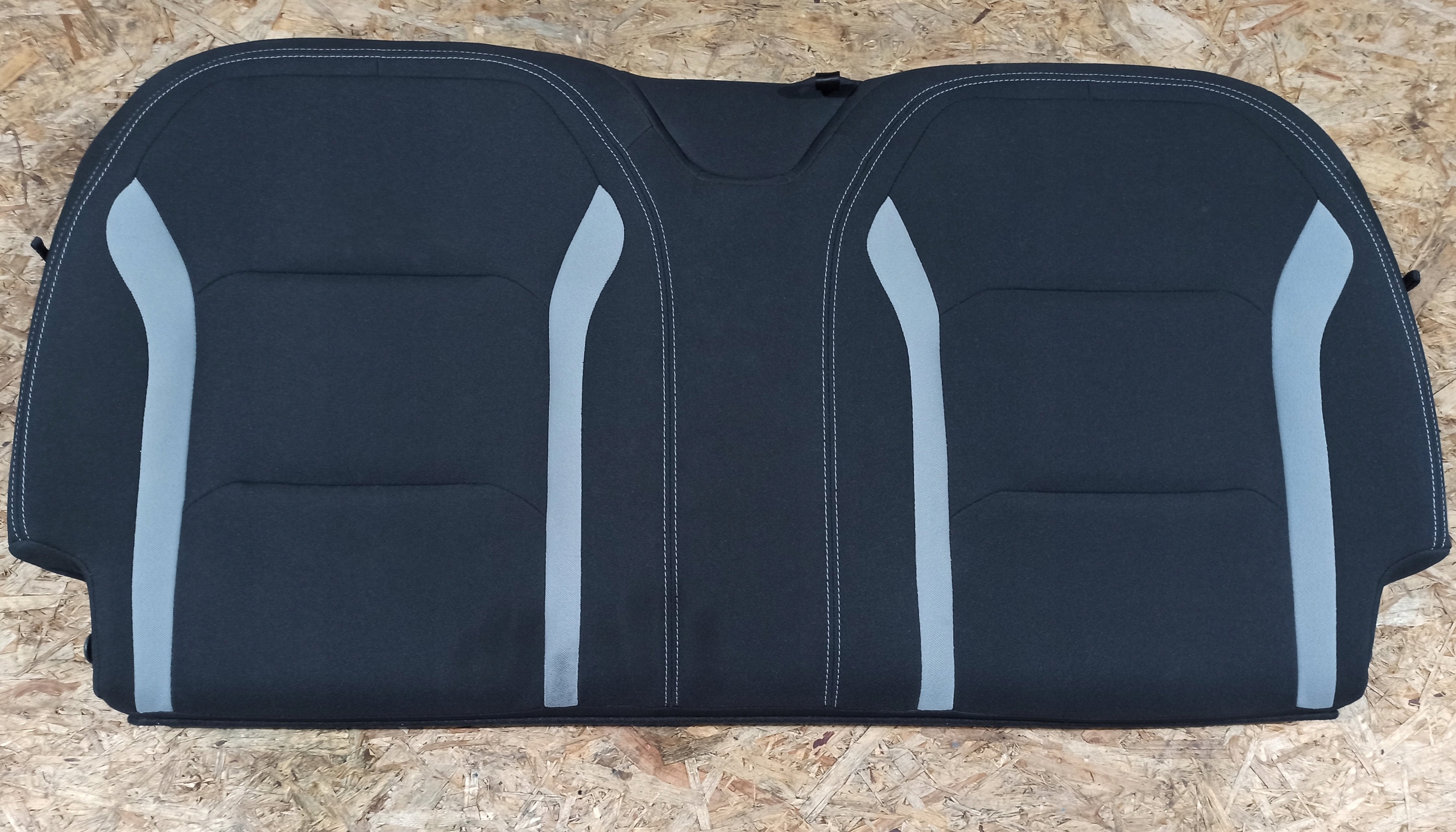 Oparcie Sitz heck hinten kanapy Chevrolet Camaro 2016+